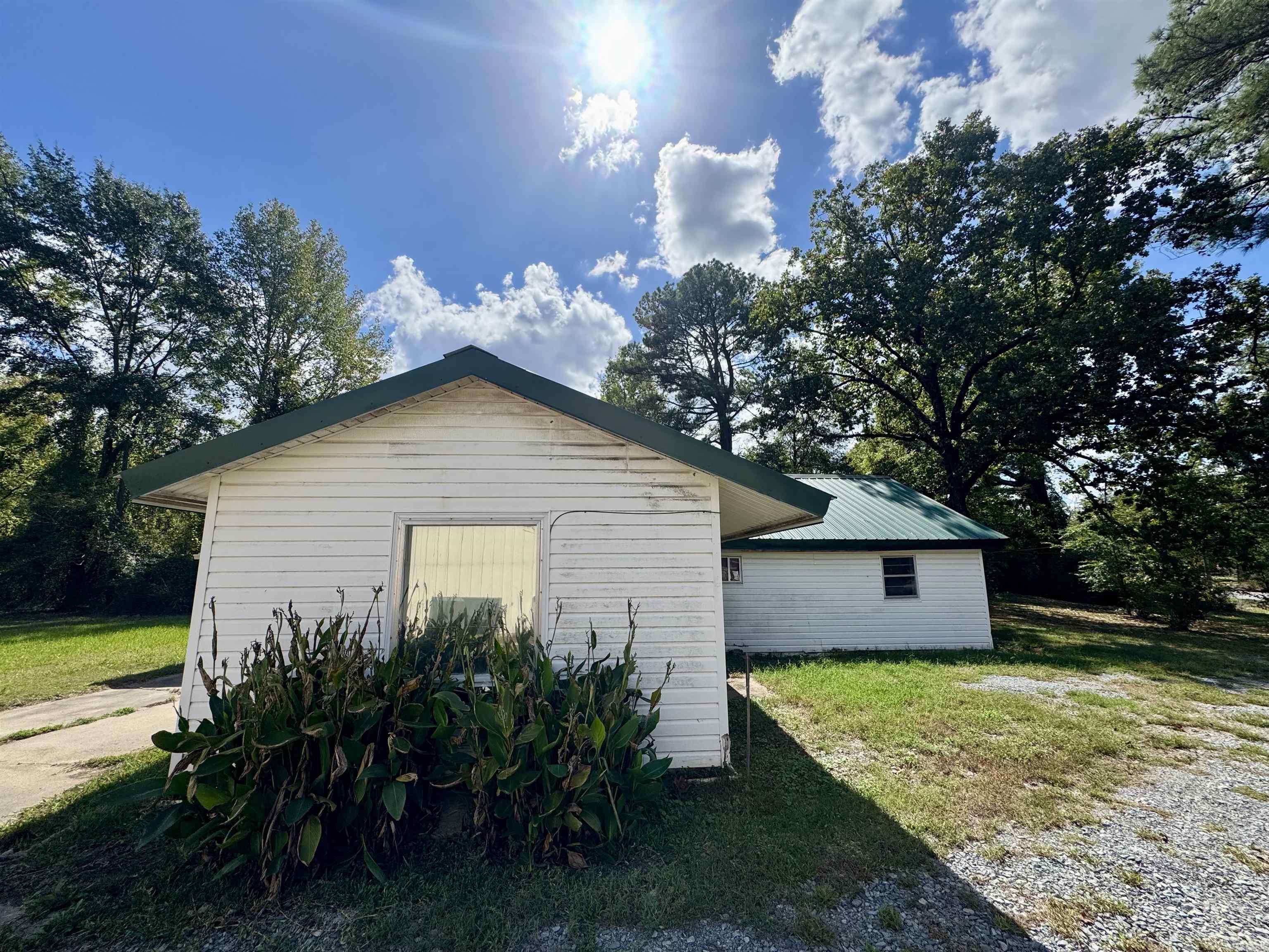 5411 Old Warren  Pine Bluff, AR