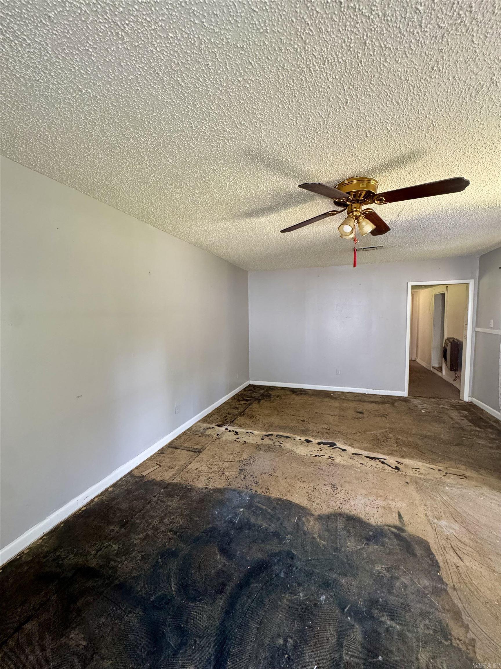 5411 Old Warren  Pine Bluff, AR