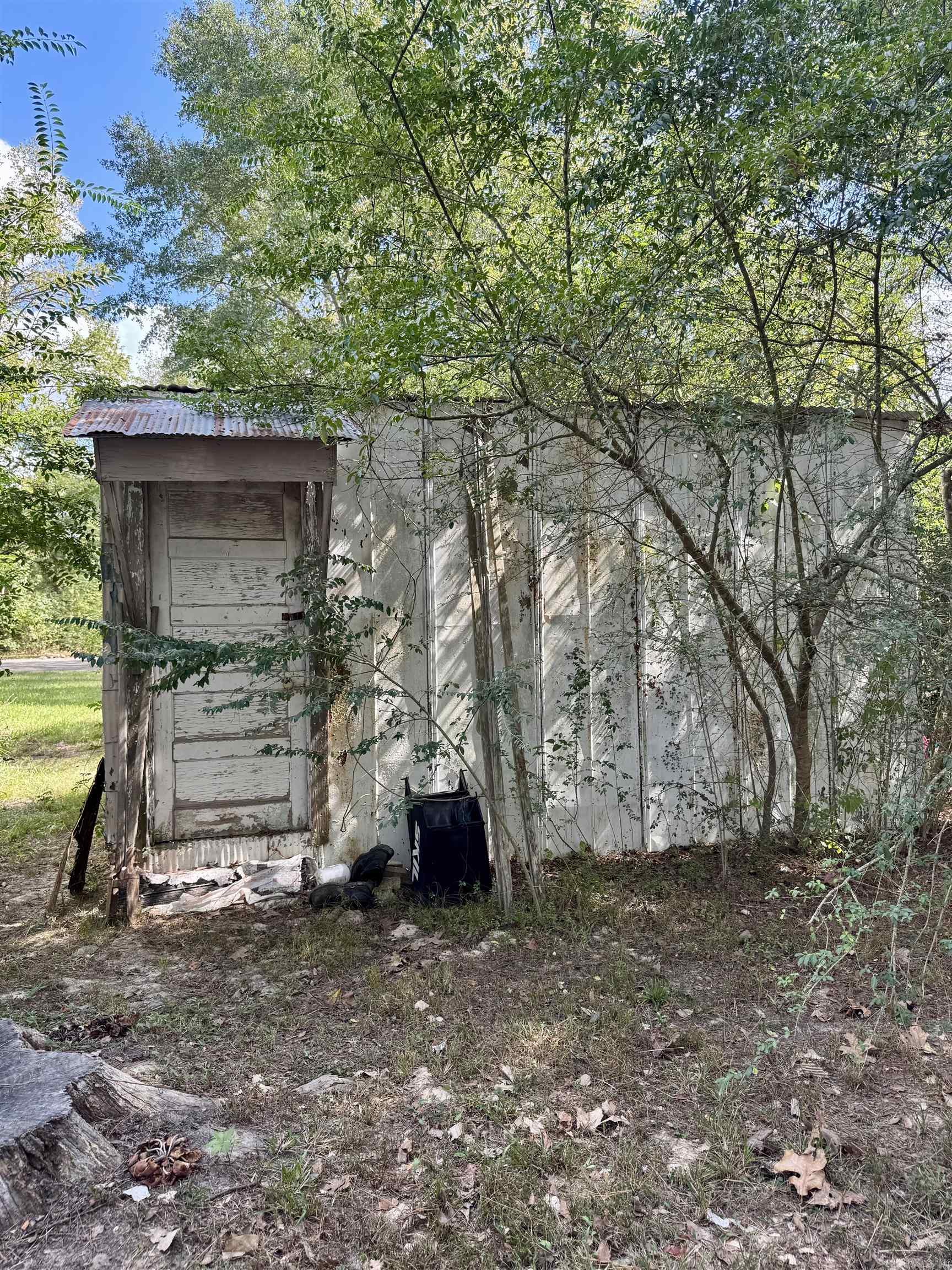 5411 Old Warren  Pine Bluff, AR