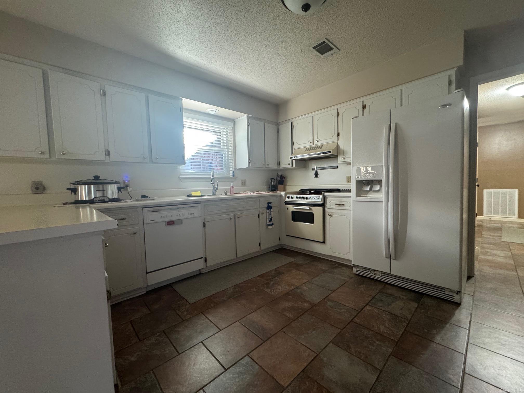 13 W Rockwood  Conway, AR
