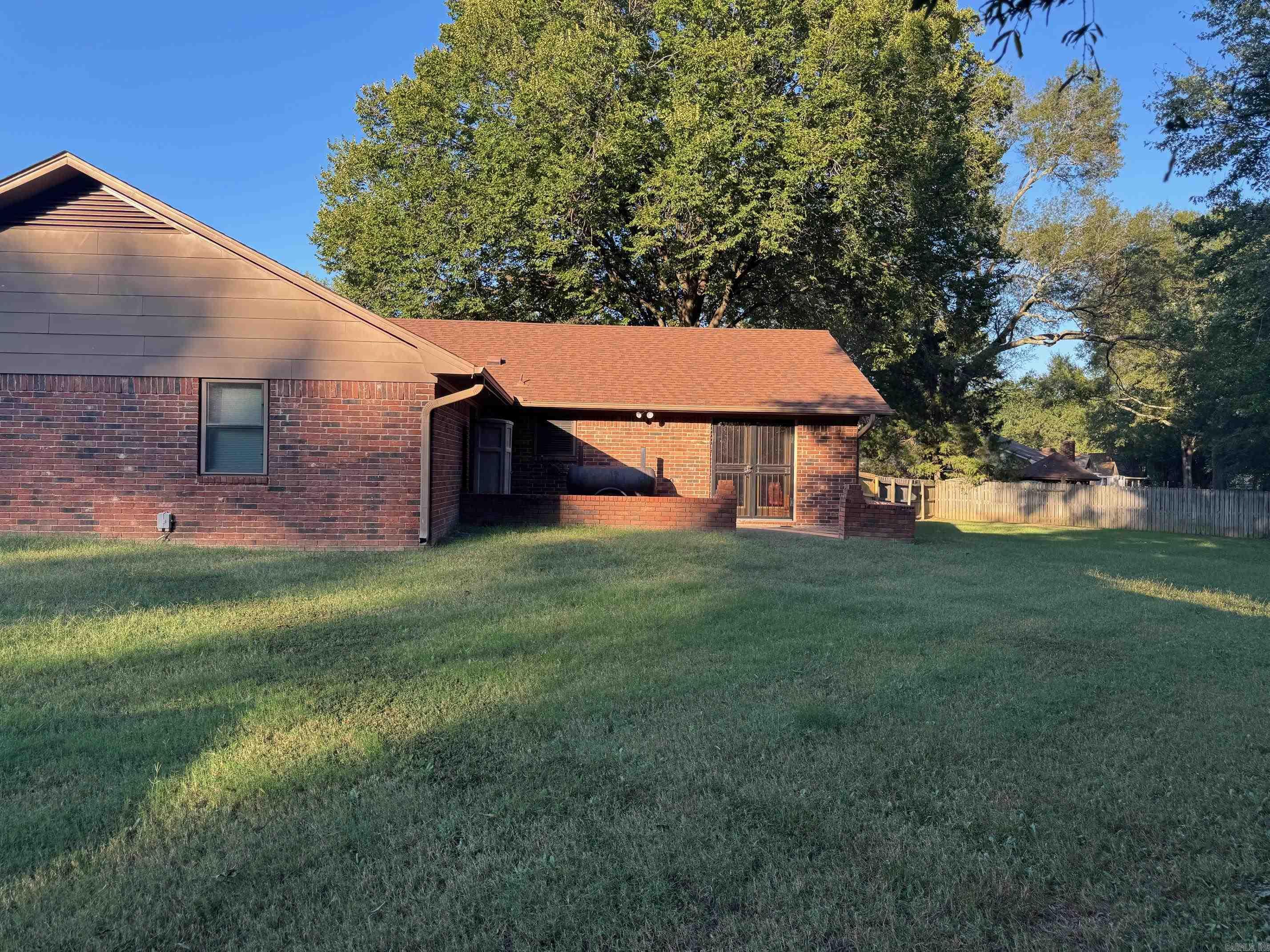 13 W Rockwood  Conway, AR