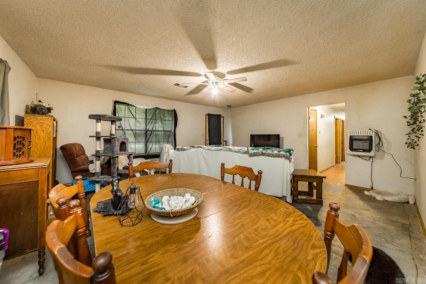 2423 S Chatfield  Benton, AR