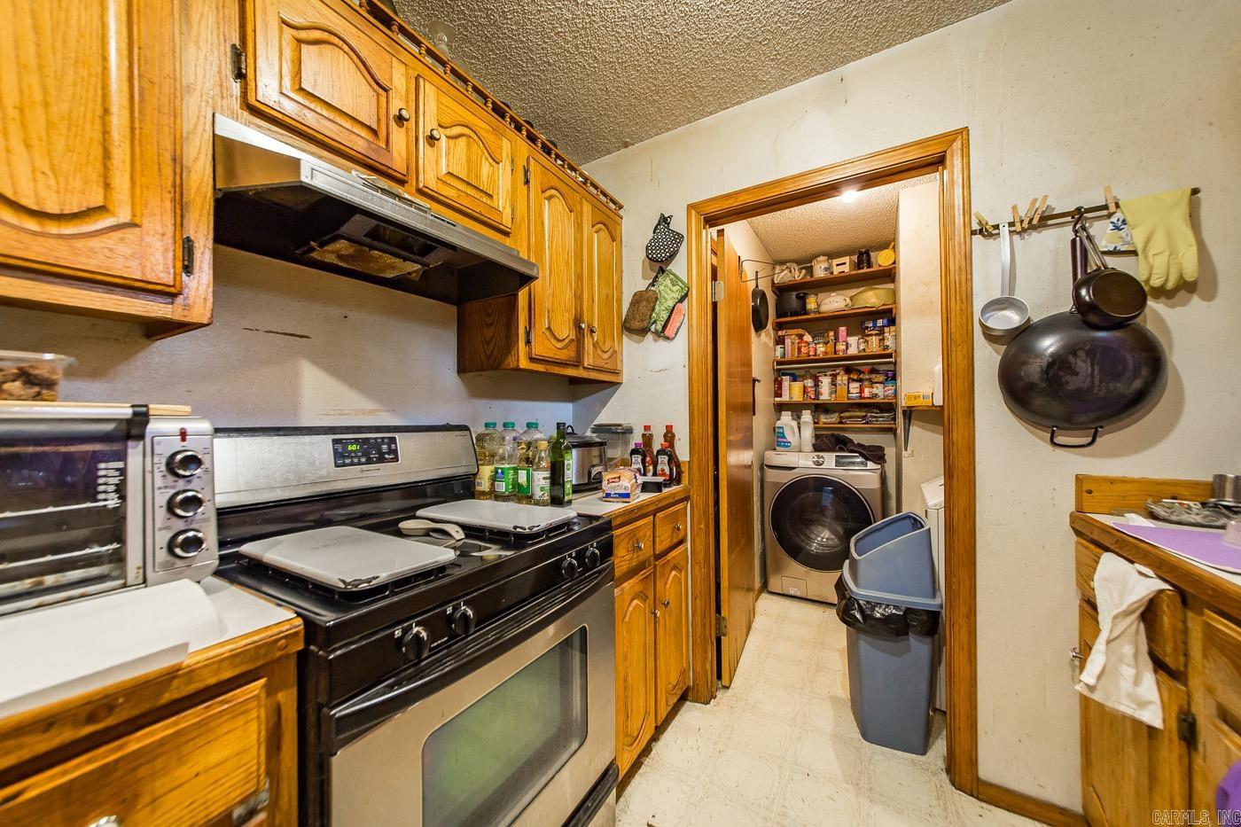 2423 S Chatfield  Benton, AR