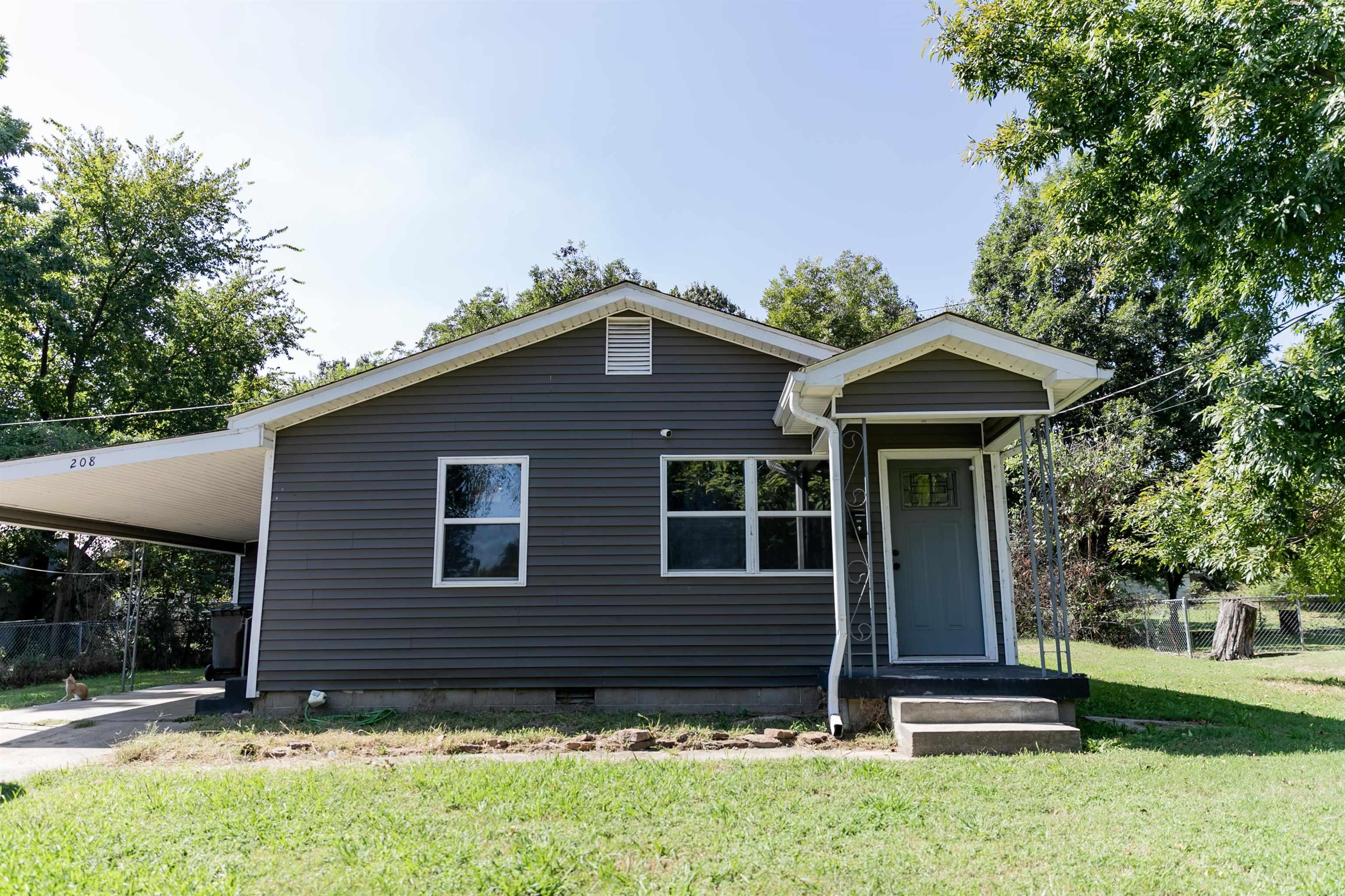 208 N 7th  Paragould, AR