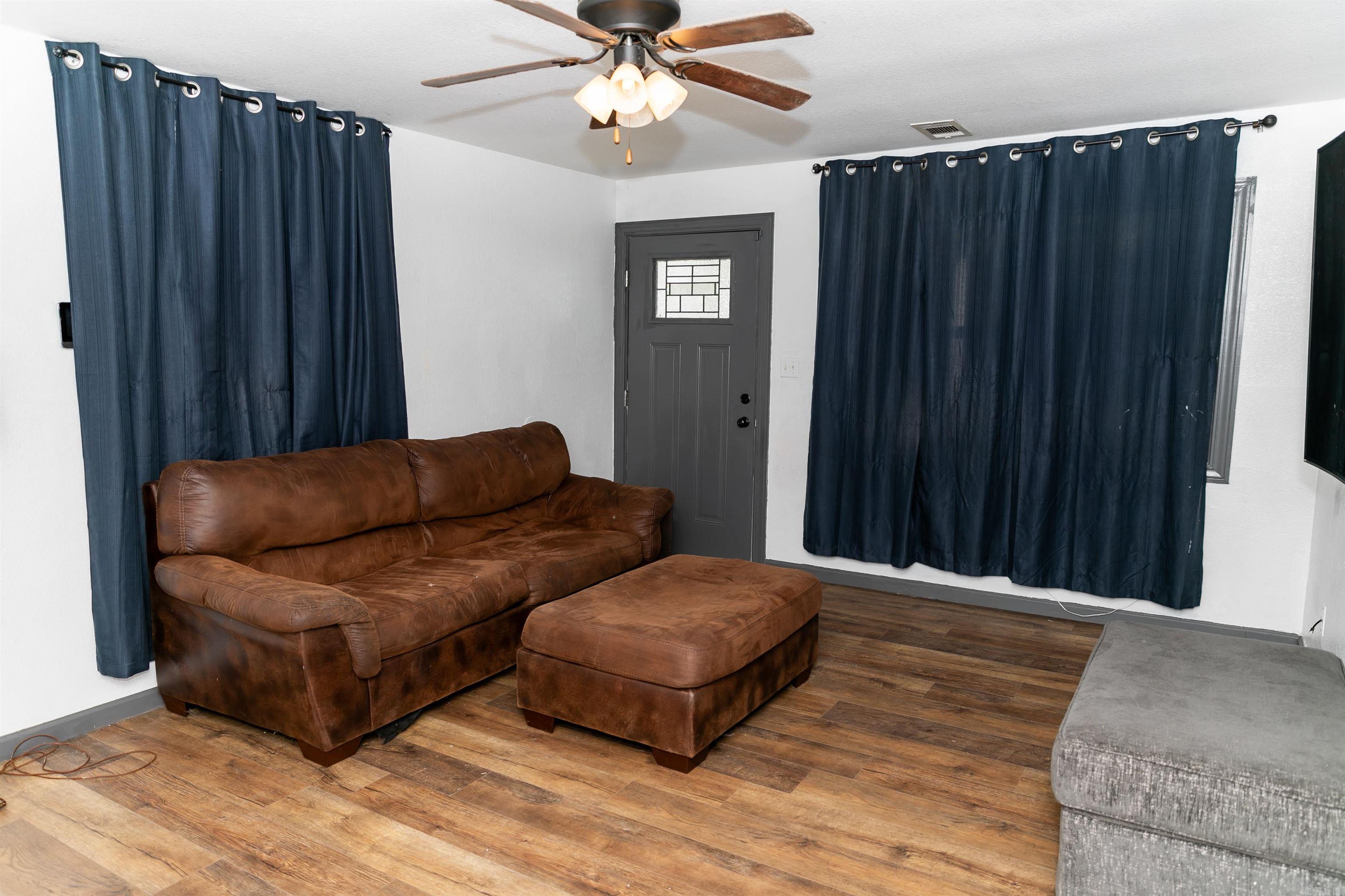 208 N 7th  Paragould, AR
