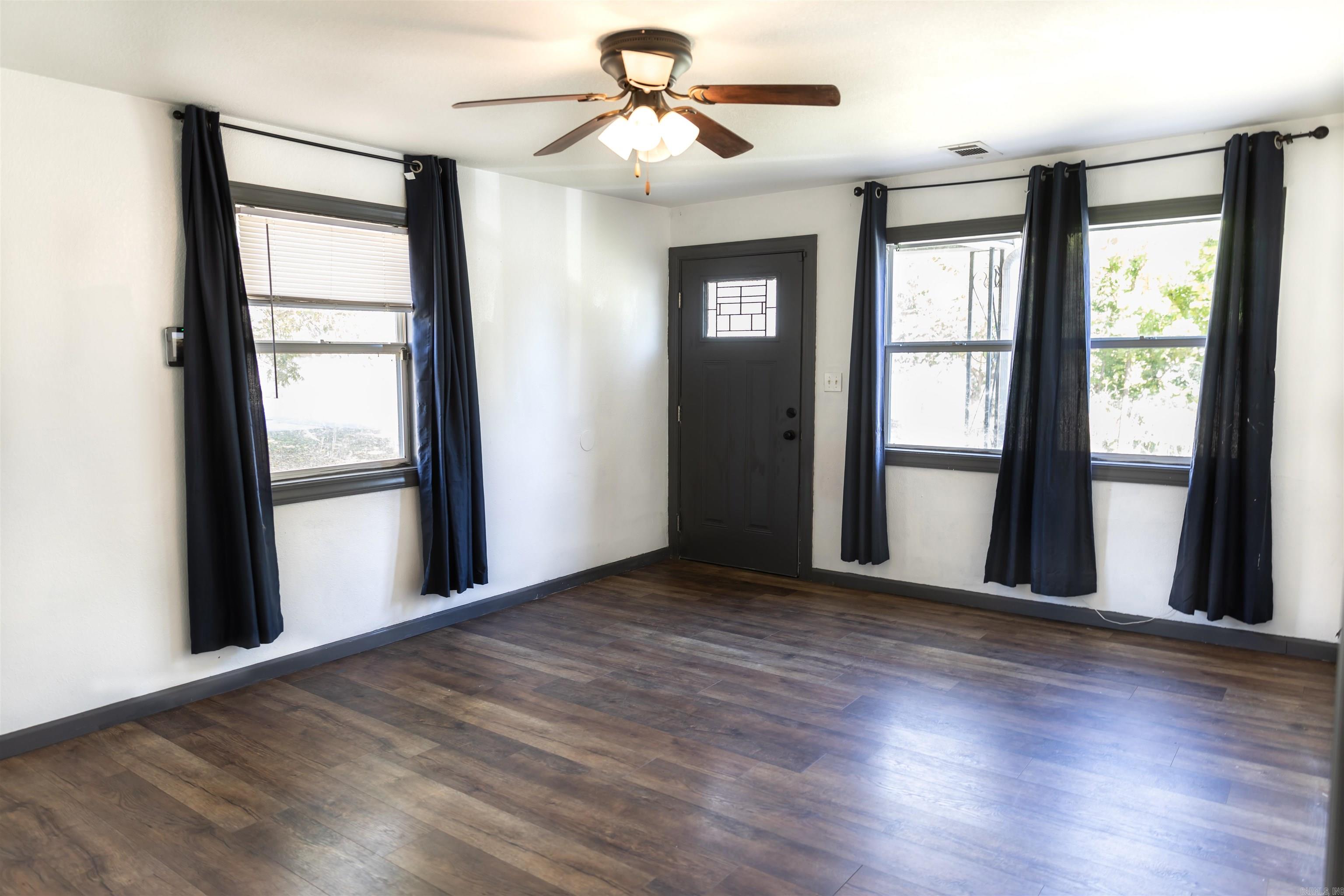 208 N 7th  Paragould, AR