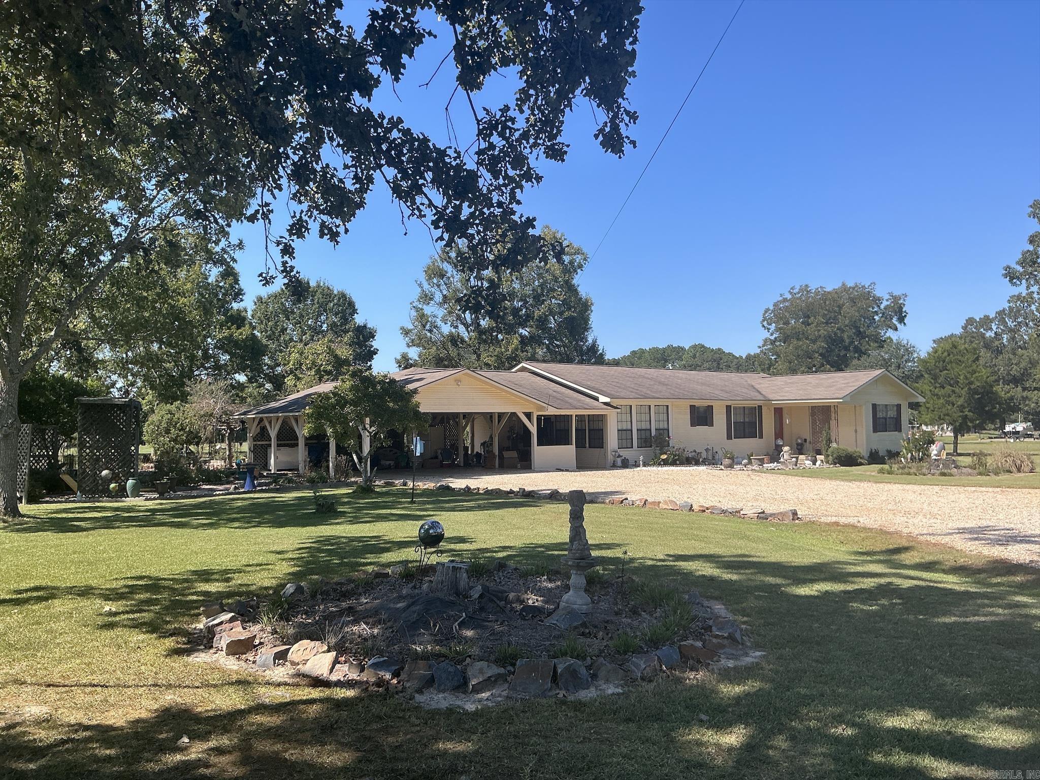 2157 N Hwy 133  Crossett, AR