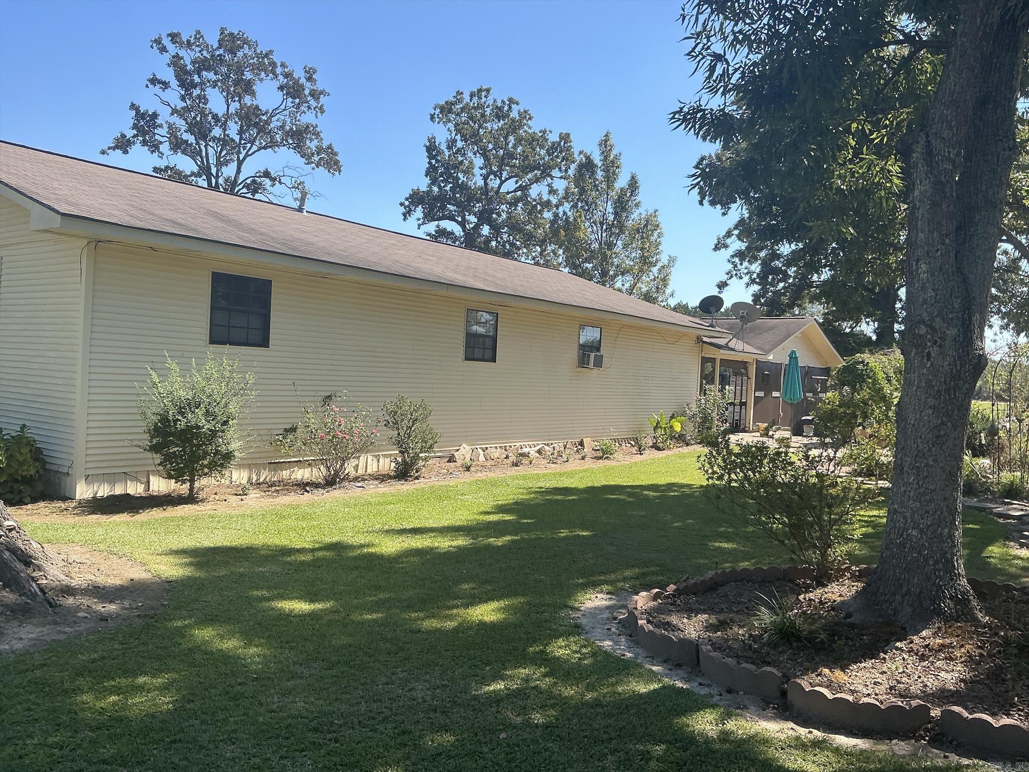 2157 N Hwy 133  Crossett, AR