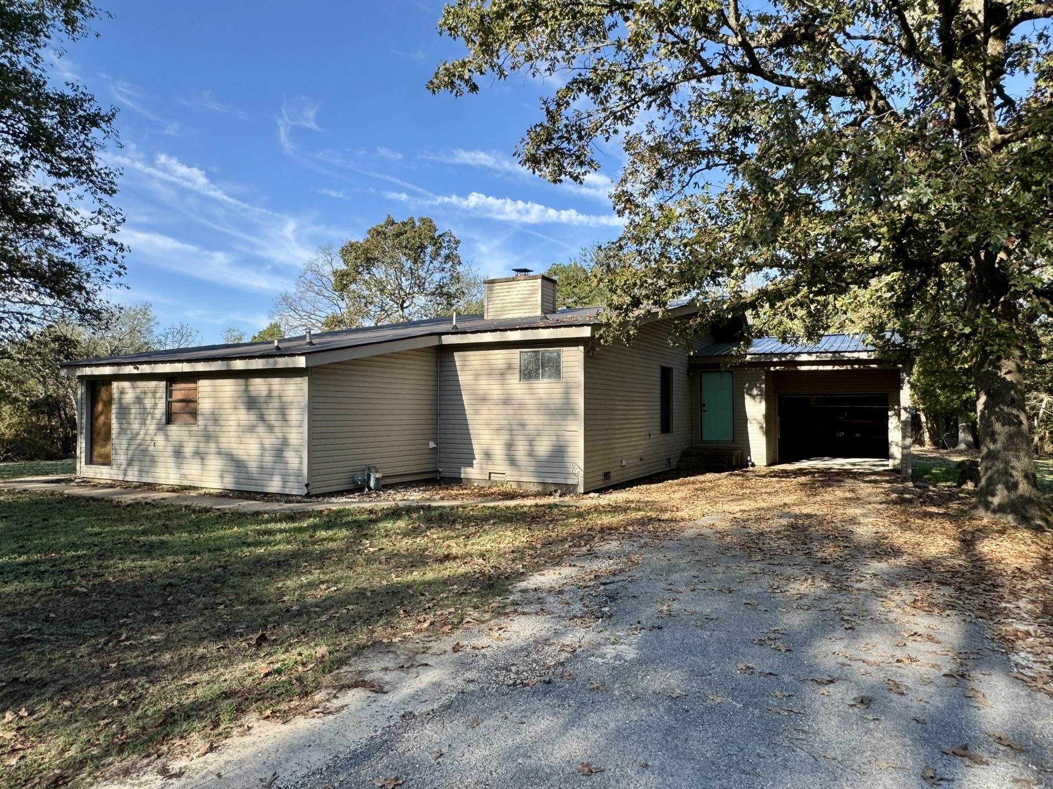 275 S Spring Street  Melbourne, AR