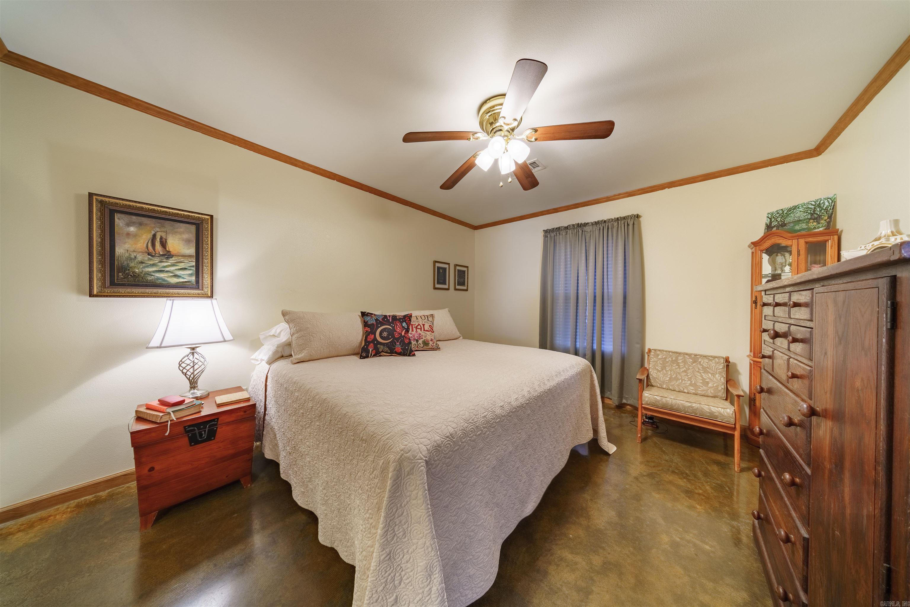 213 S 1st  Augusta, AR