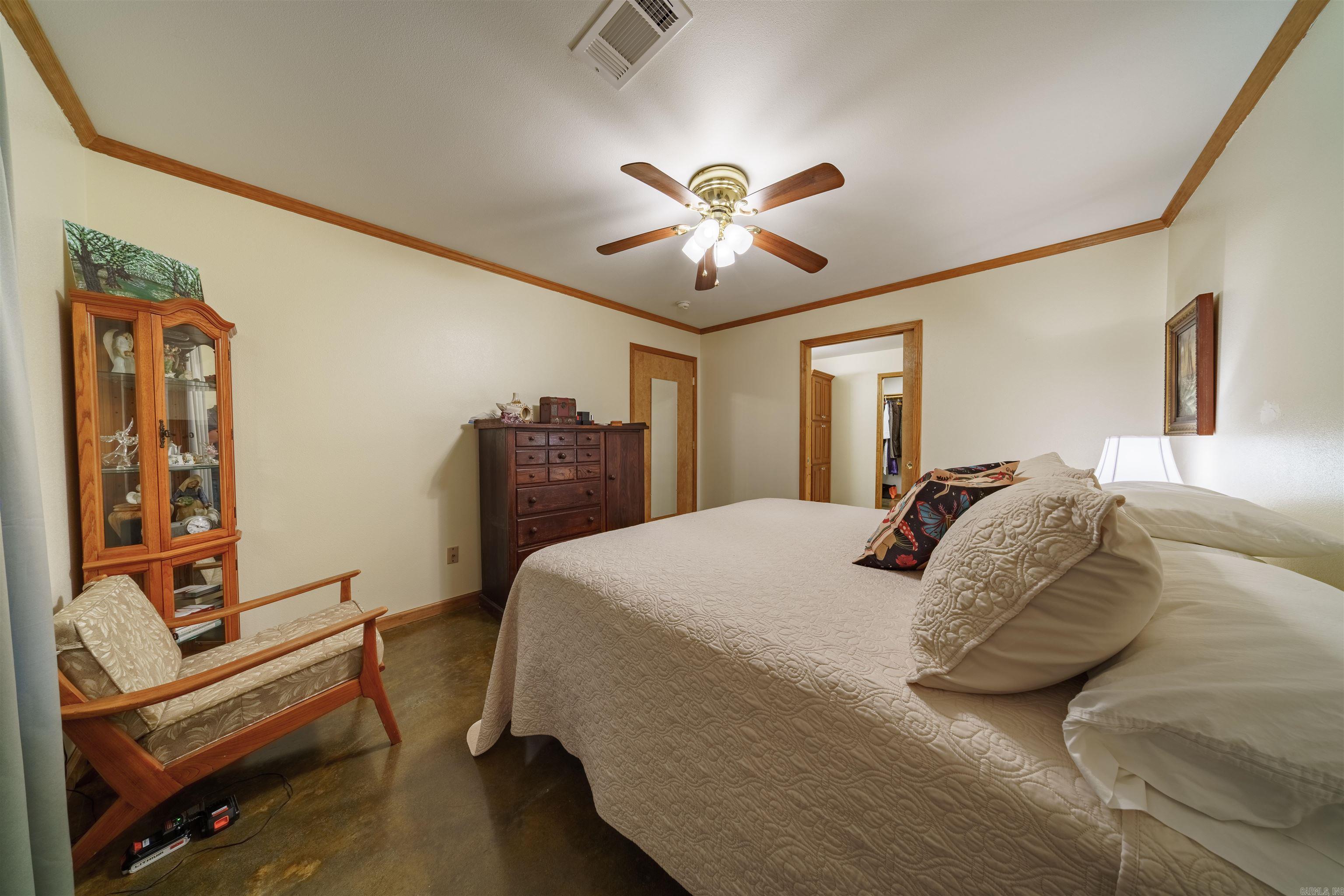 213 S 1st  Augusta, AR