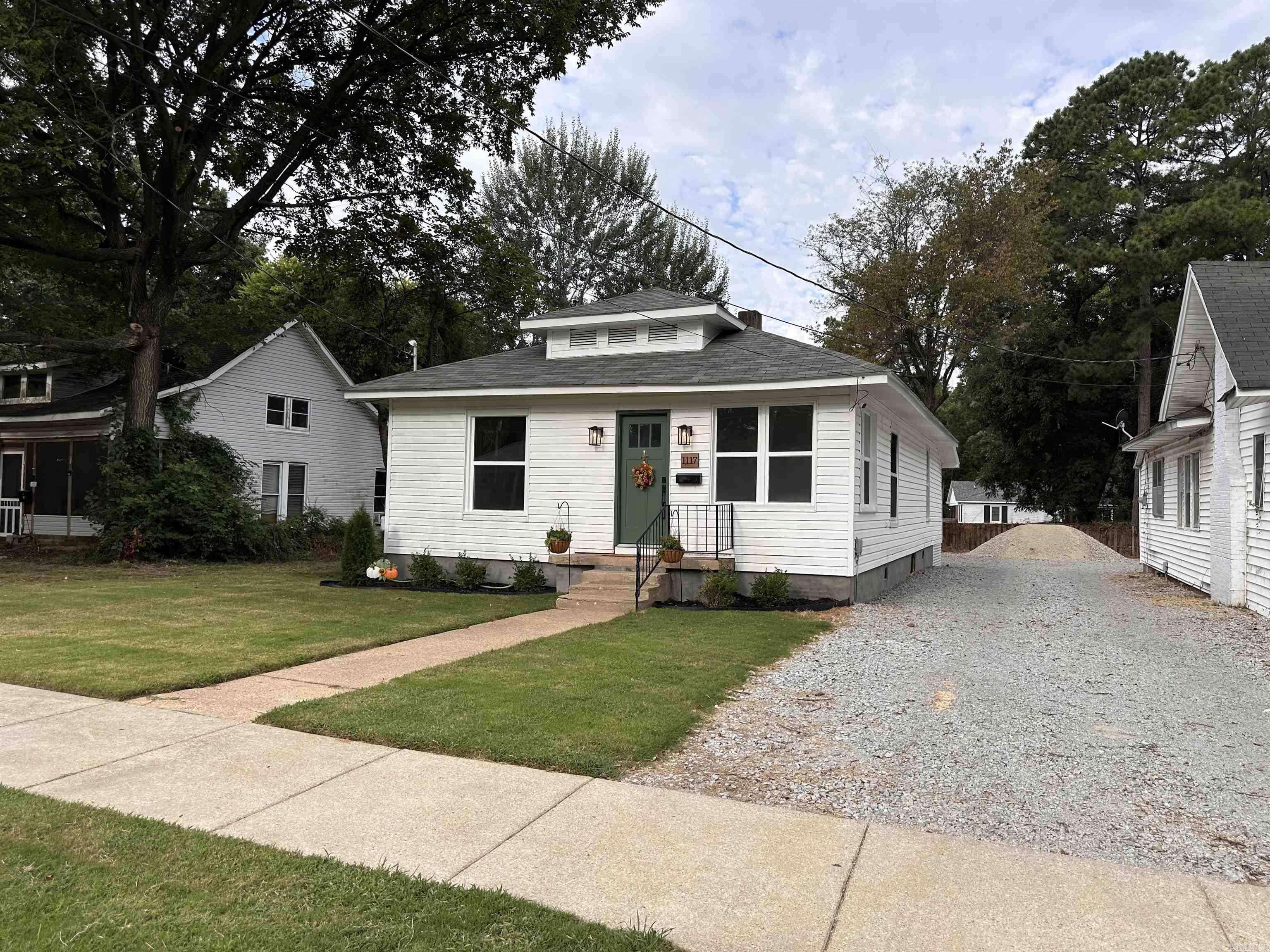 1117 S Madison  Jonesboro, AR