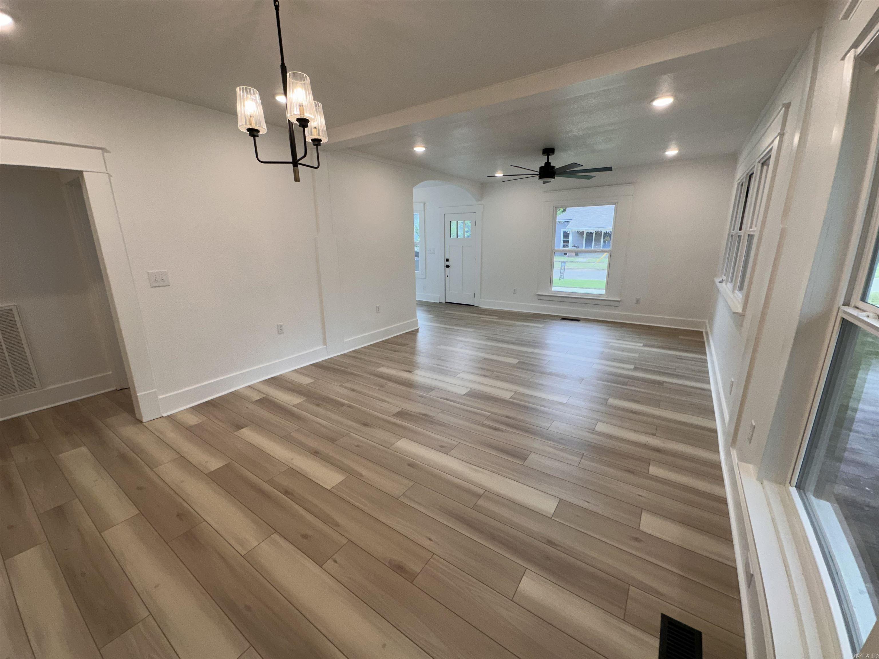 1117 S Madison  Jonesboro, AR