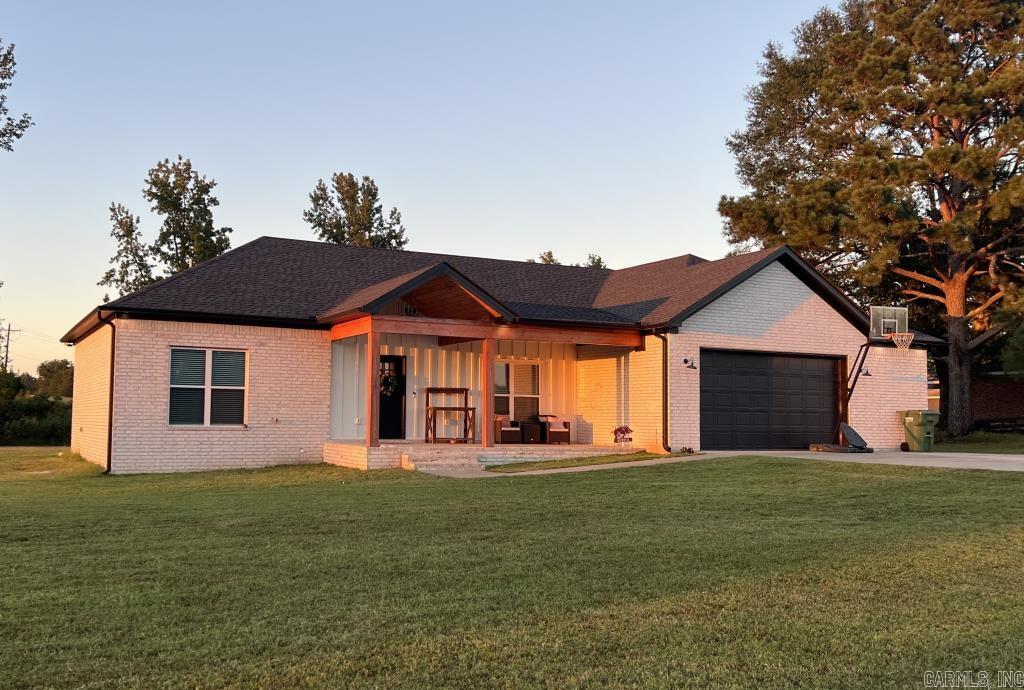 422 Highway 225 W  Greenbrier, AR