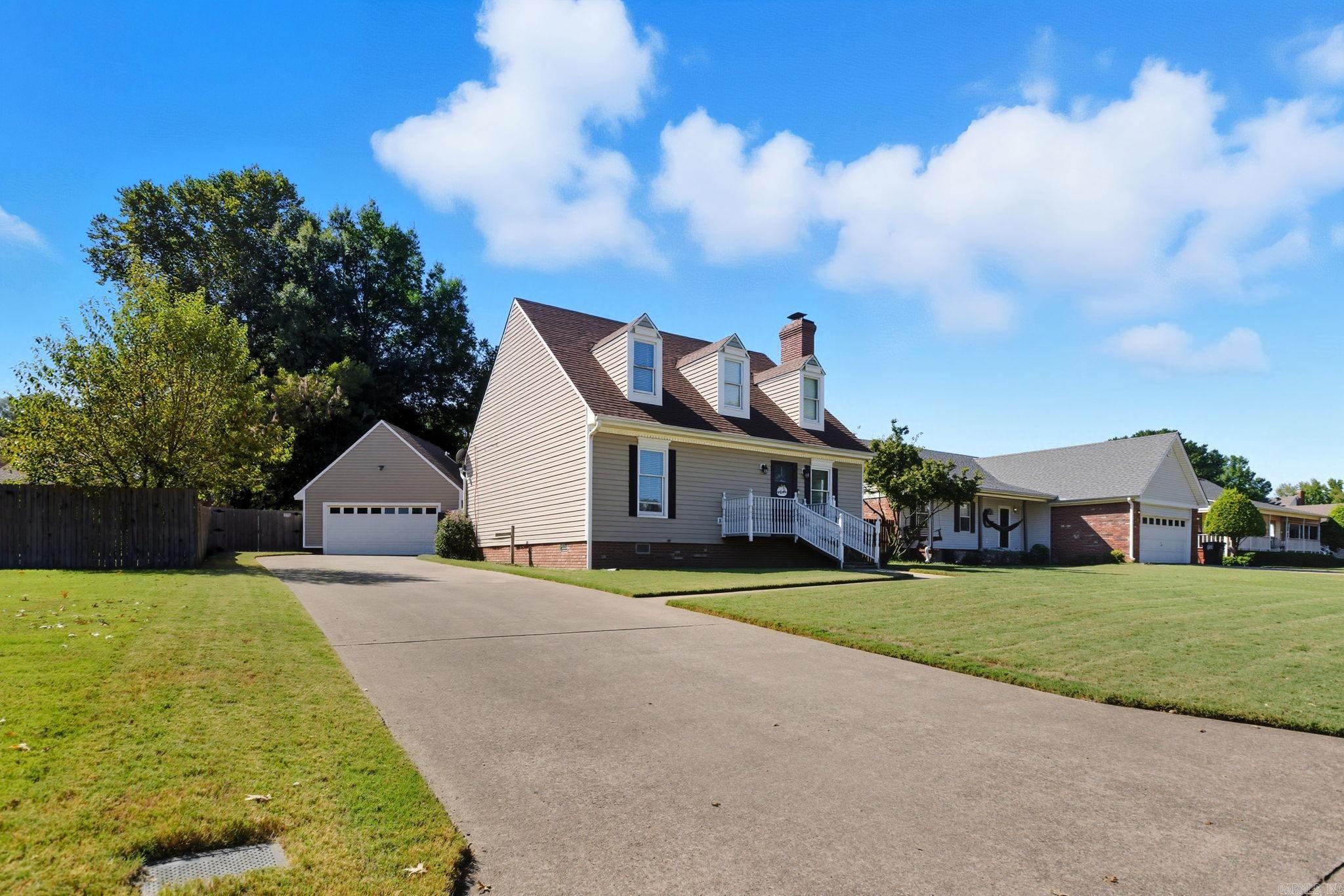 14 White Oak  Searcy, AR