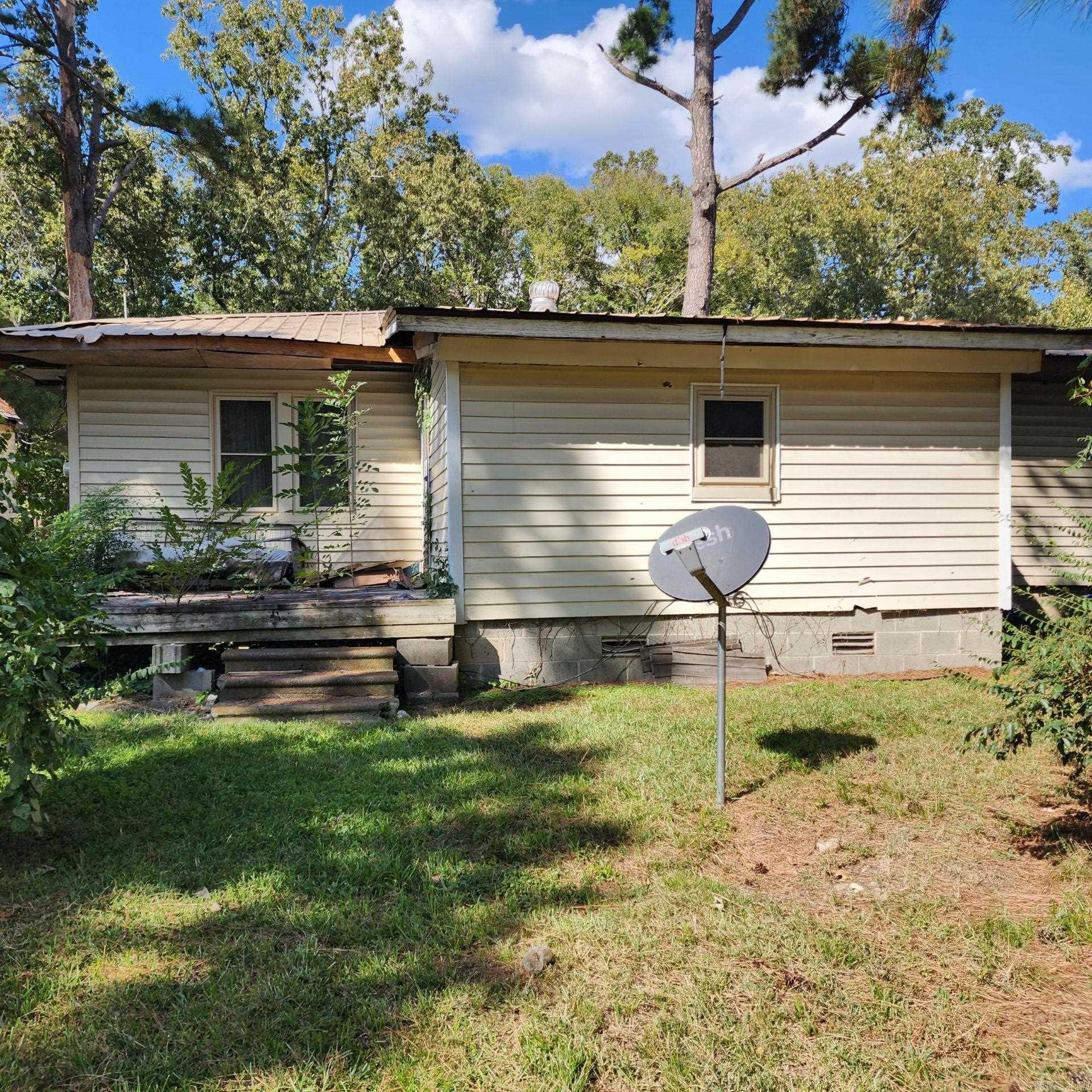 510 E 5th Street  DeWitt, AR