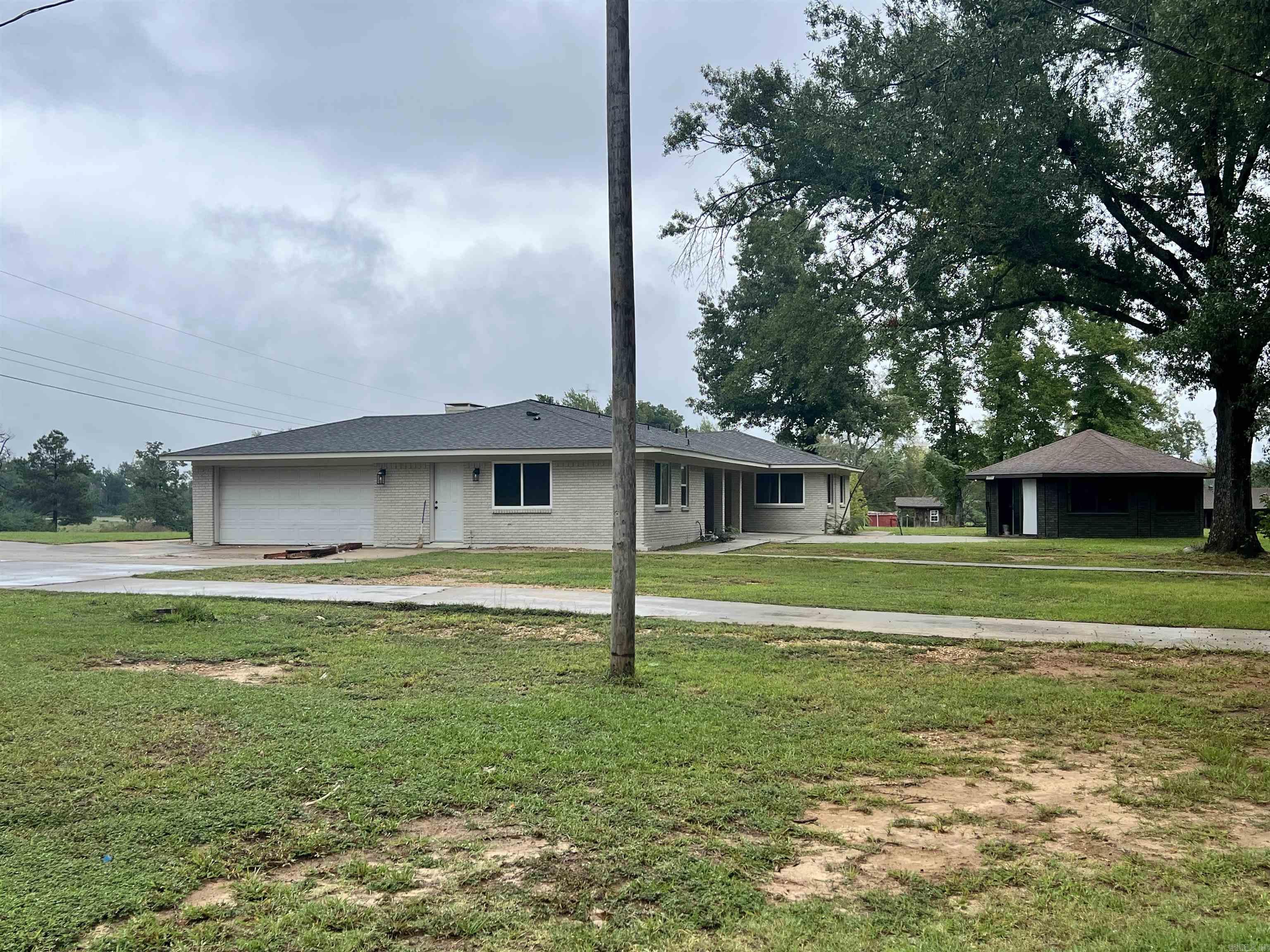 21141 S 425  Star City, AR