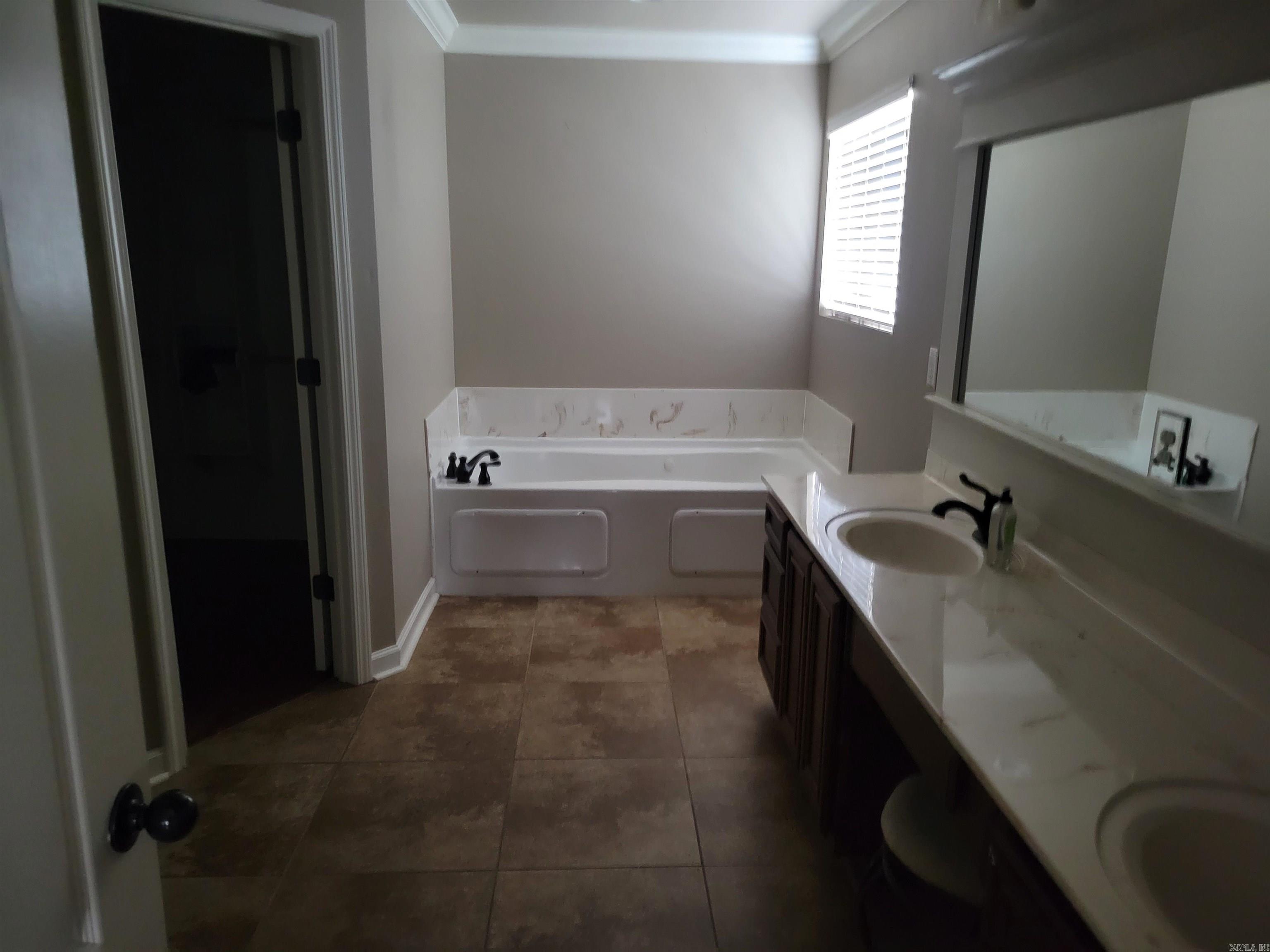 8010 Worth Avenue  Benton, AR
