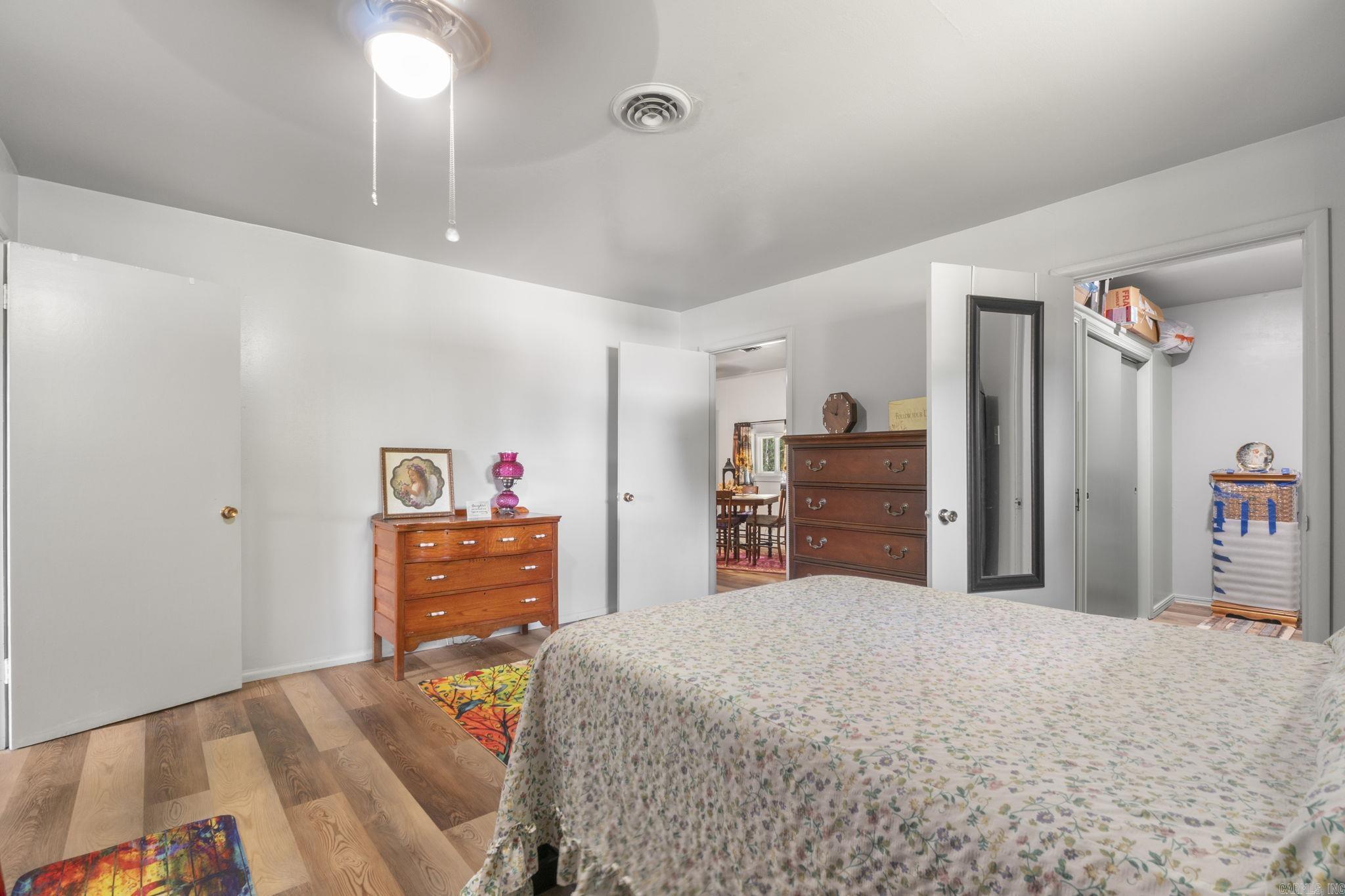 1908 S Knoxville  Russellville, AR