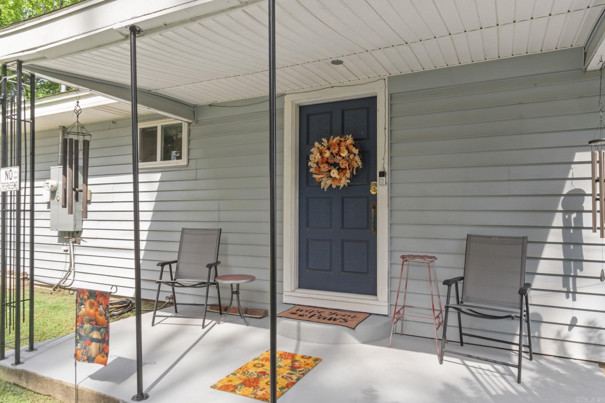 1908 S Knoxville  Russellville, AR