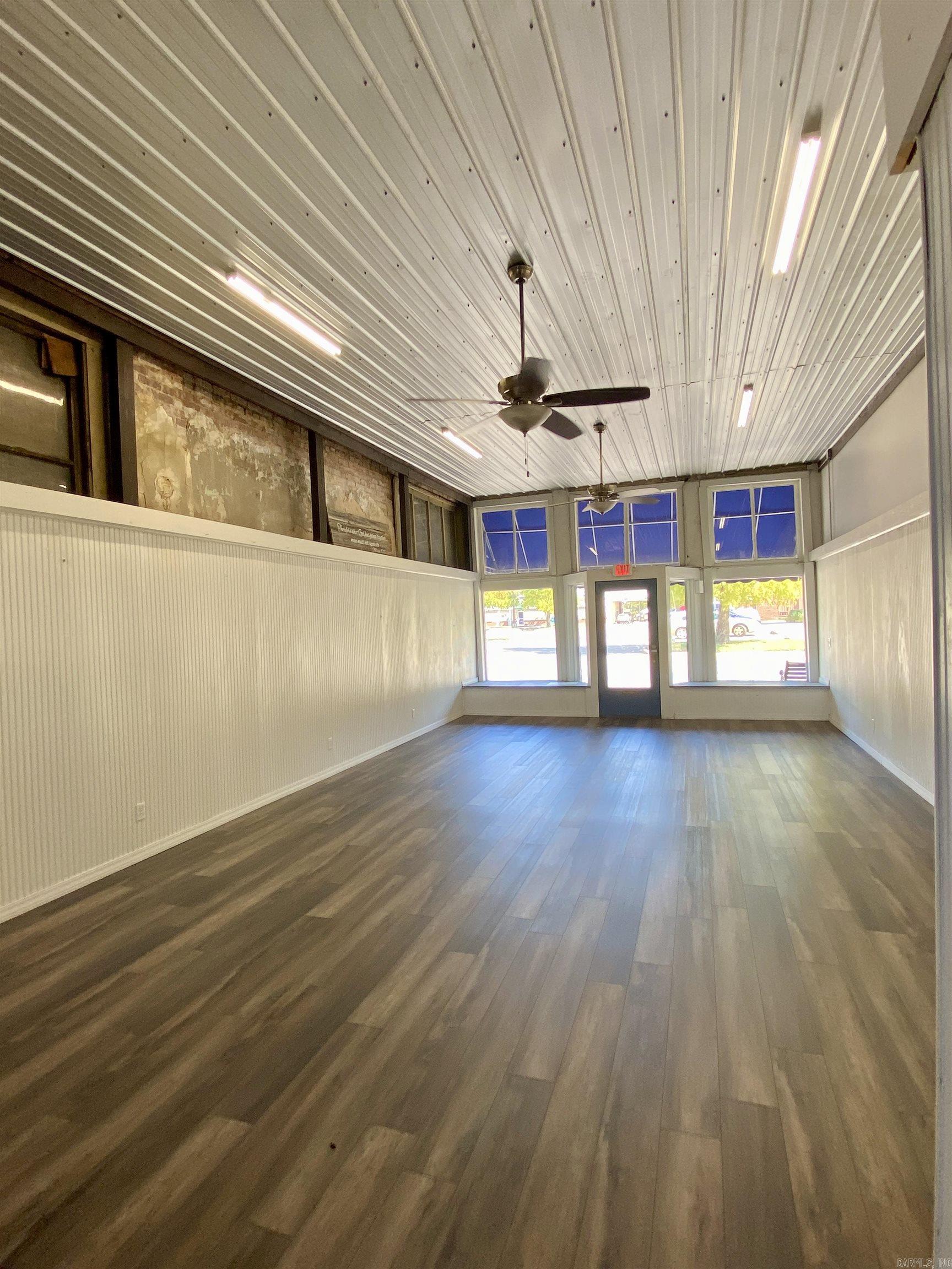 115 N Fulton Street  Johnson, AR