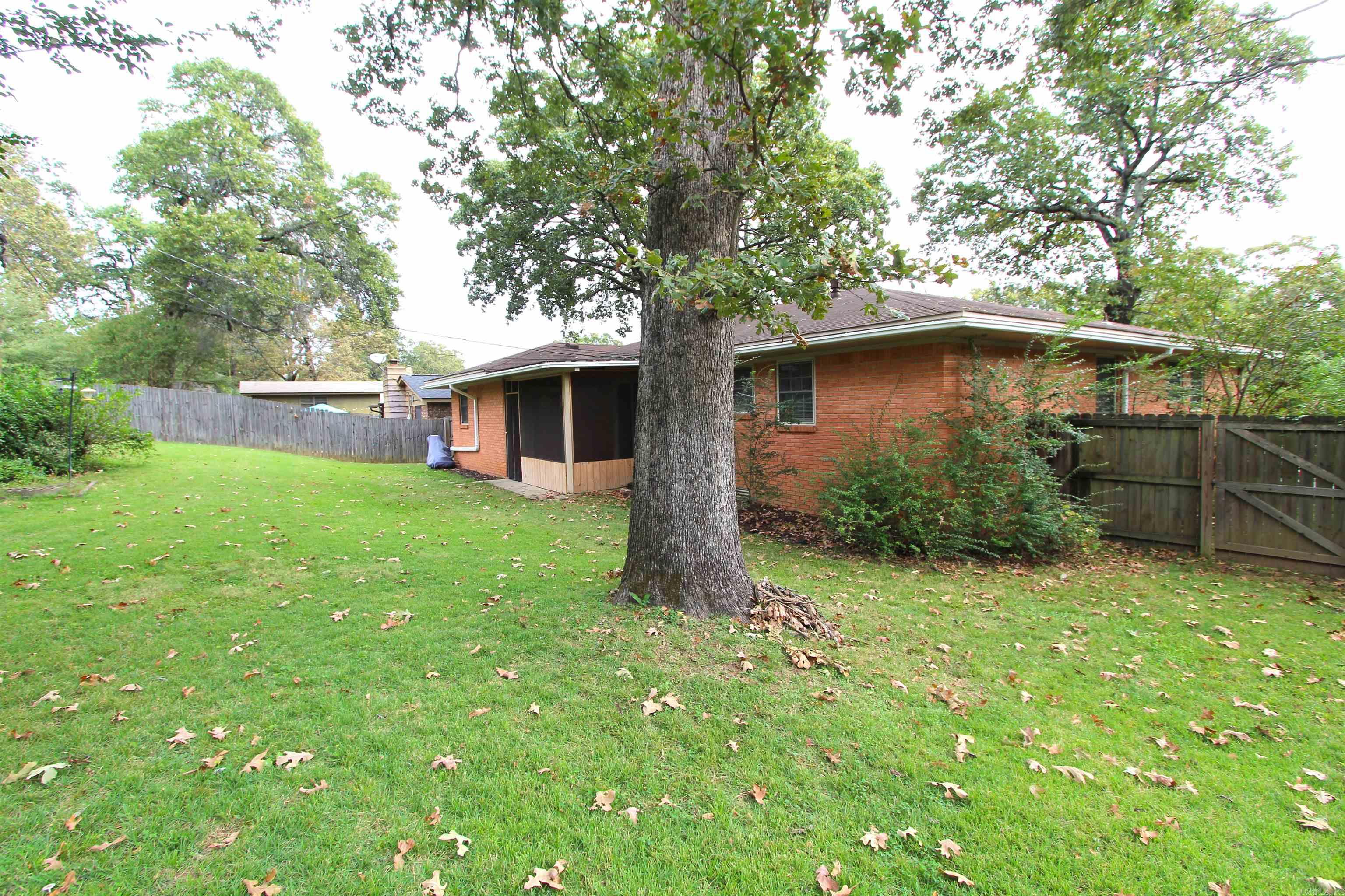 5513 Walnut  North Little Rock, AR
