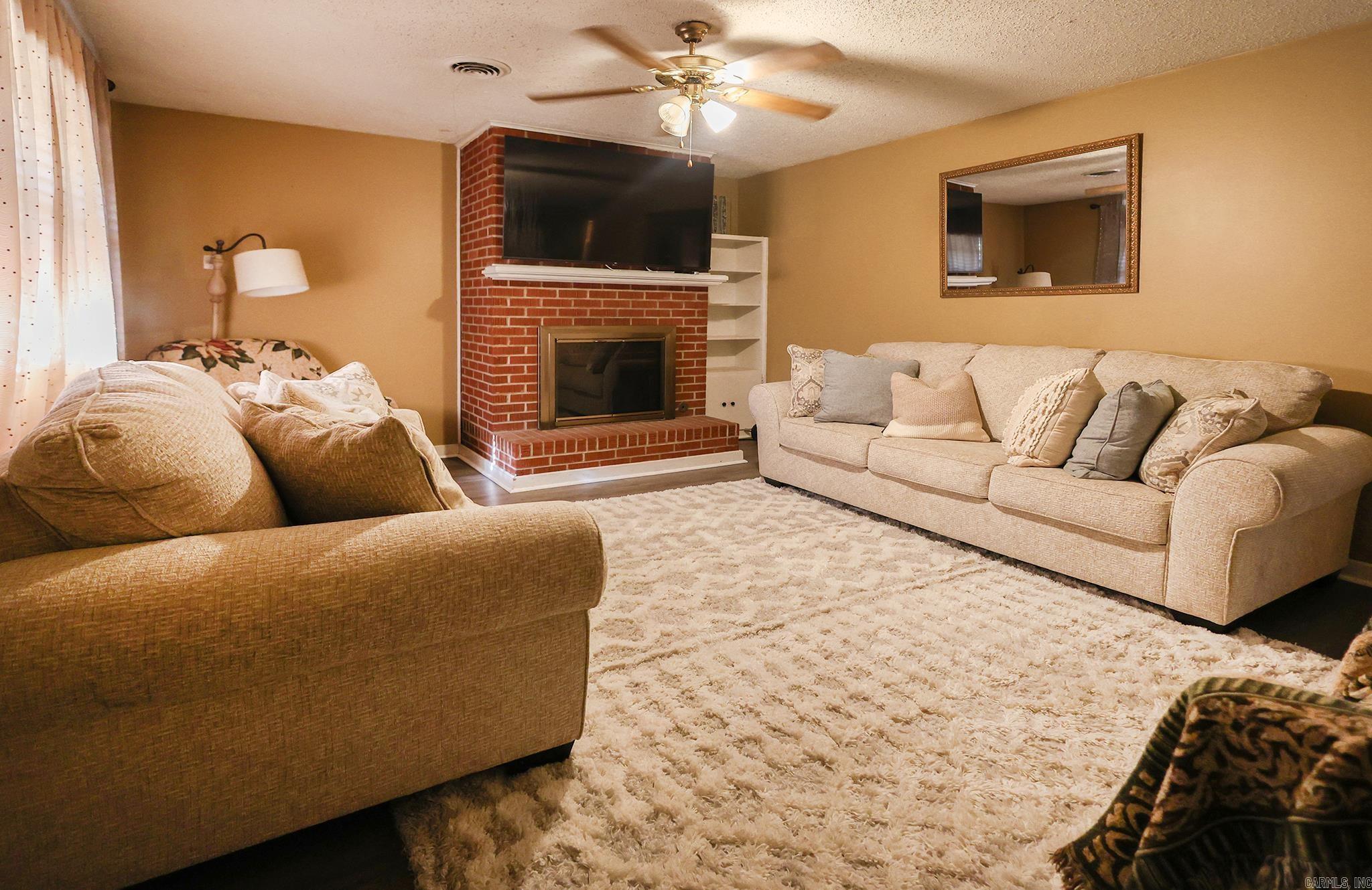 1308 Hillcrest  Conway, AR