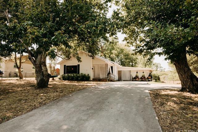 1212 W Jackman  Benton, AR