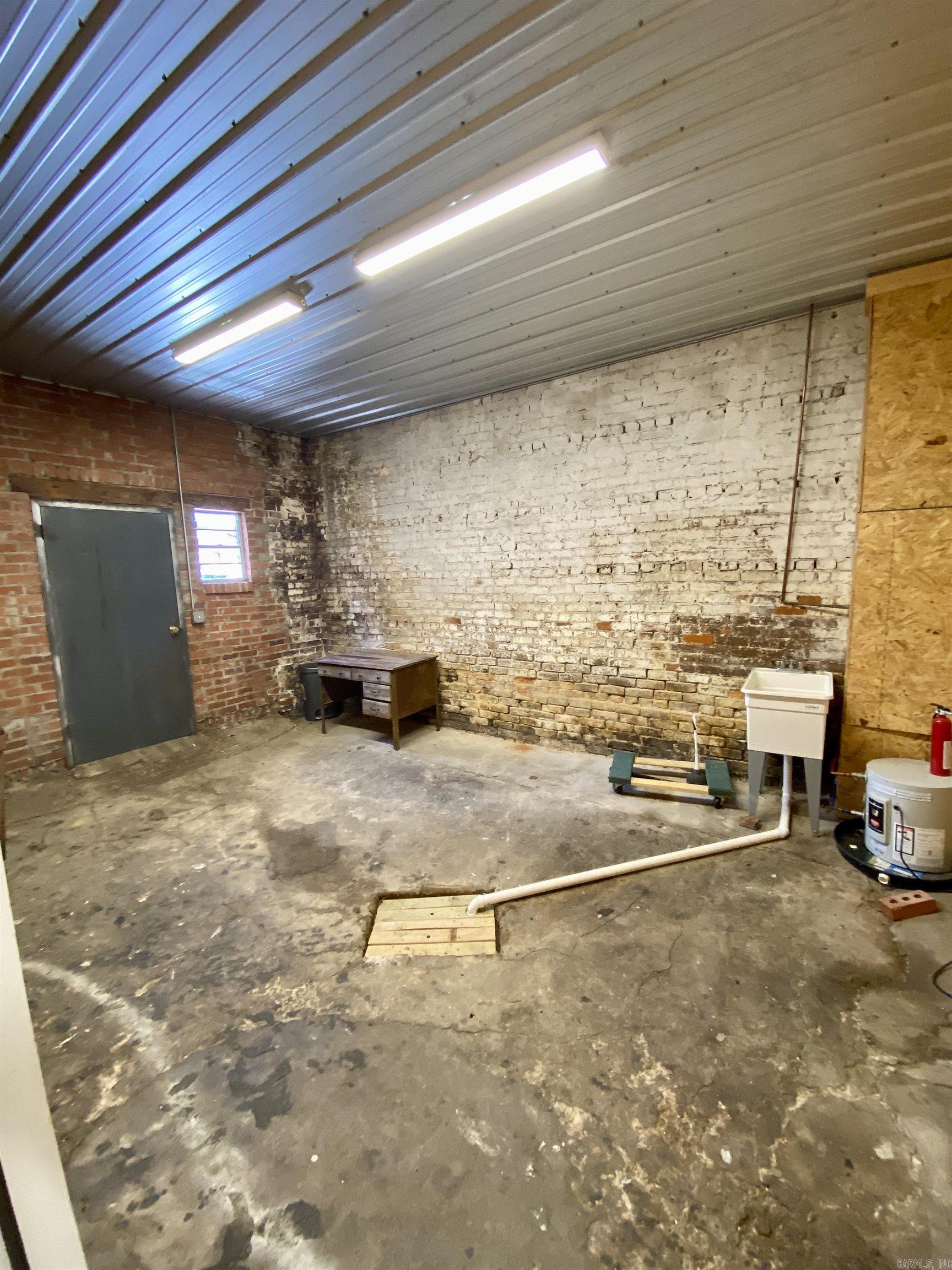 113 N Fulton Street  Johnson, AR