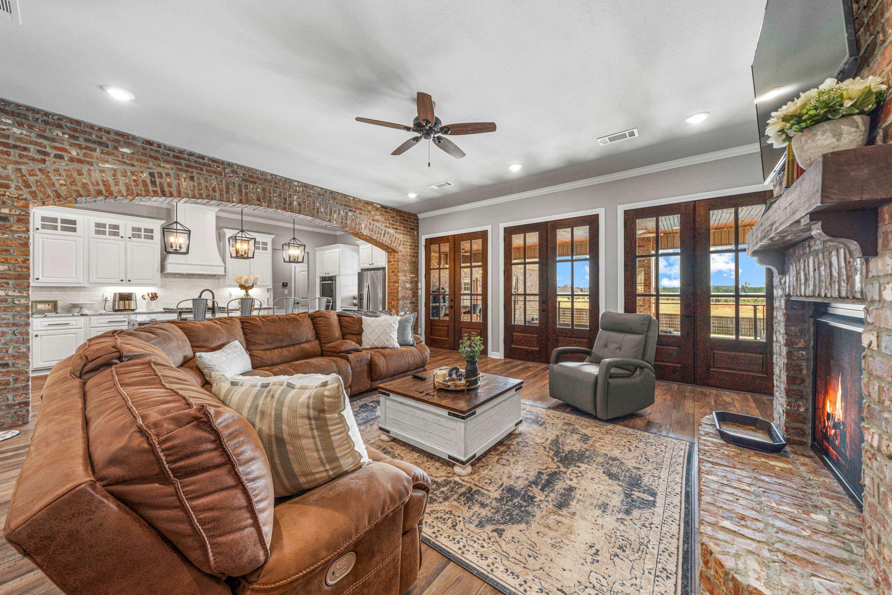 438 Oak Tree Ridge S  Sheridan, AR