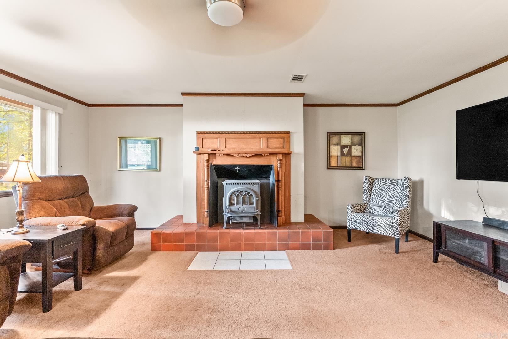 6 Roberts  Mayflower, AR