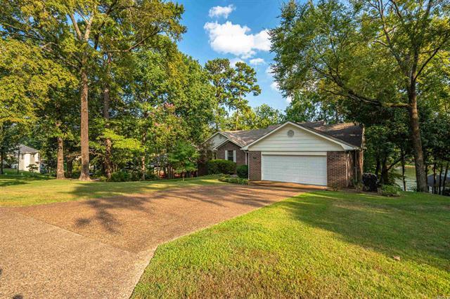 215  Osprey  Hot Springs, AR