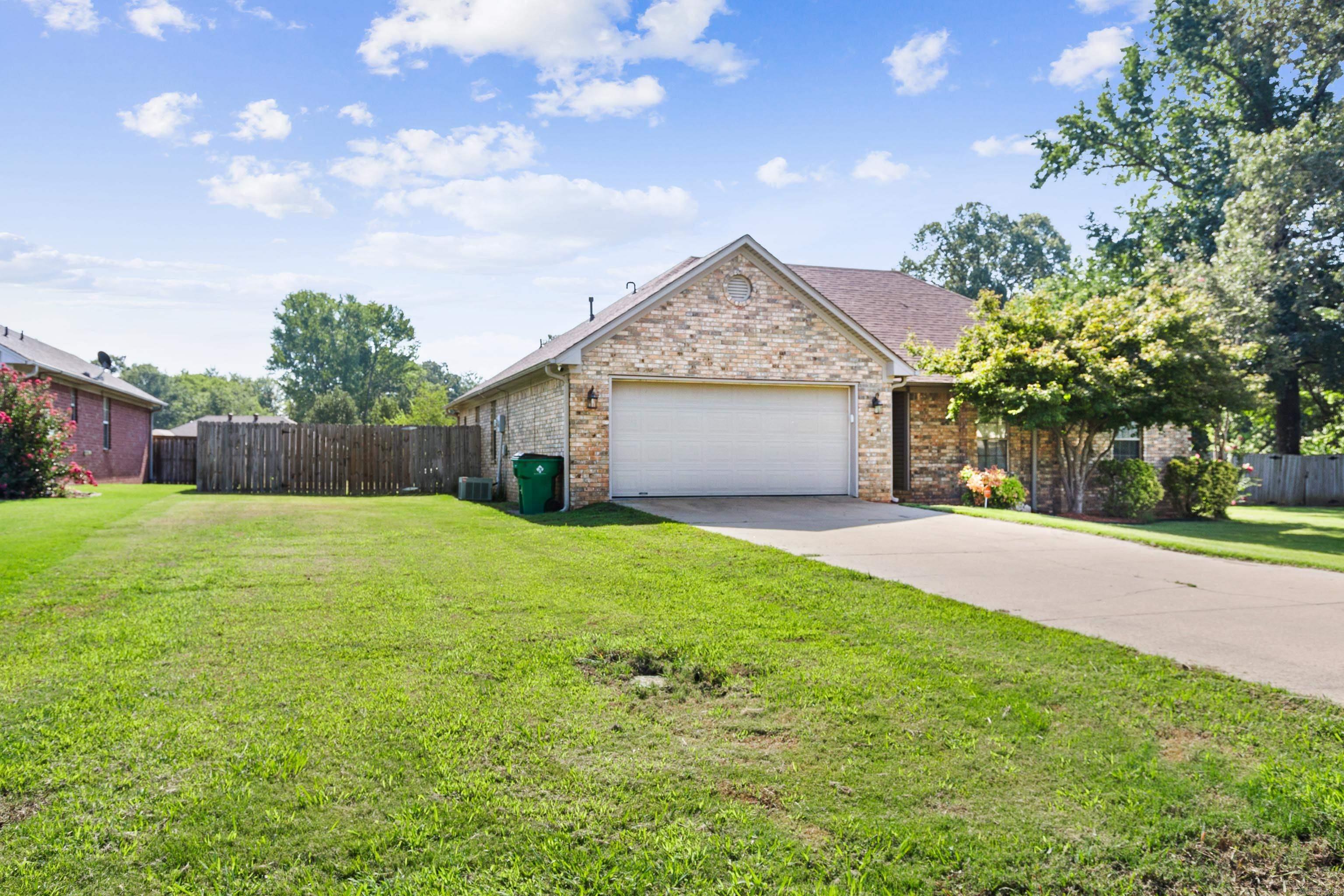 14 Fredrick  Mayflower, AR