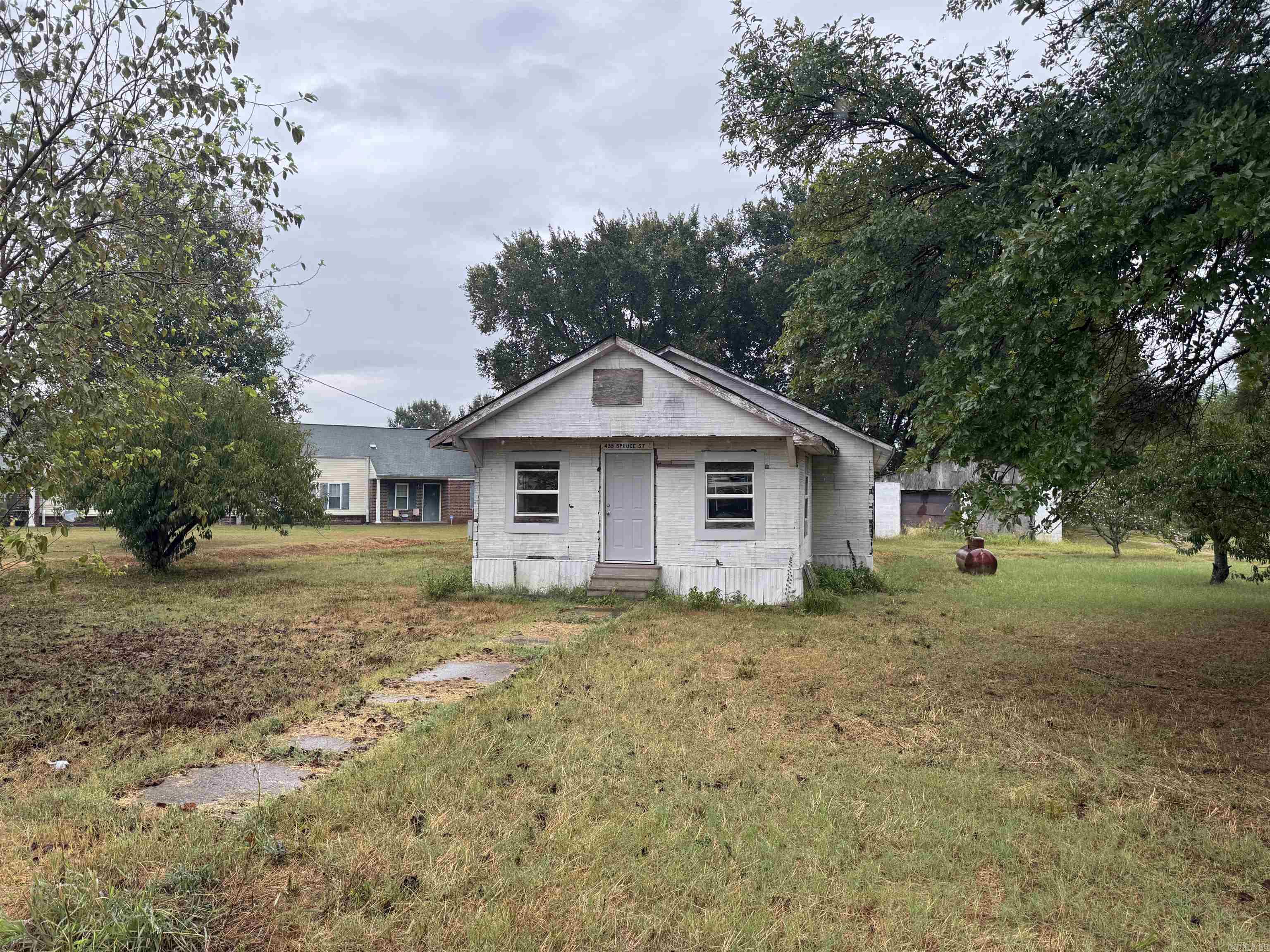 435 Spruce St  Holly Grove, AR