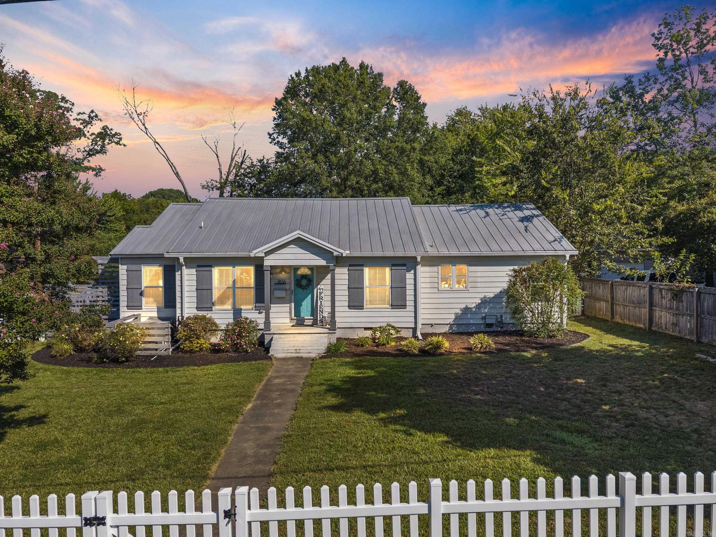 1836 Duncan  Conway, AR