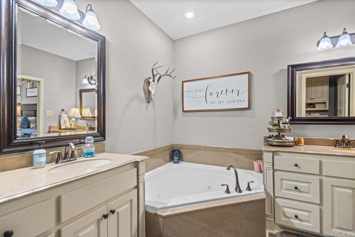 3914 Beacon Cove  Benton, AR
