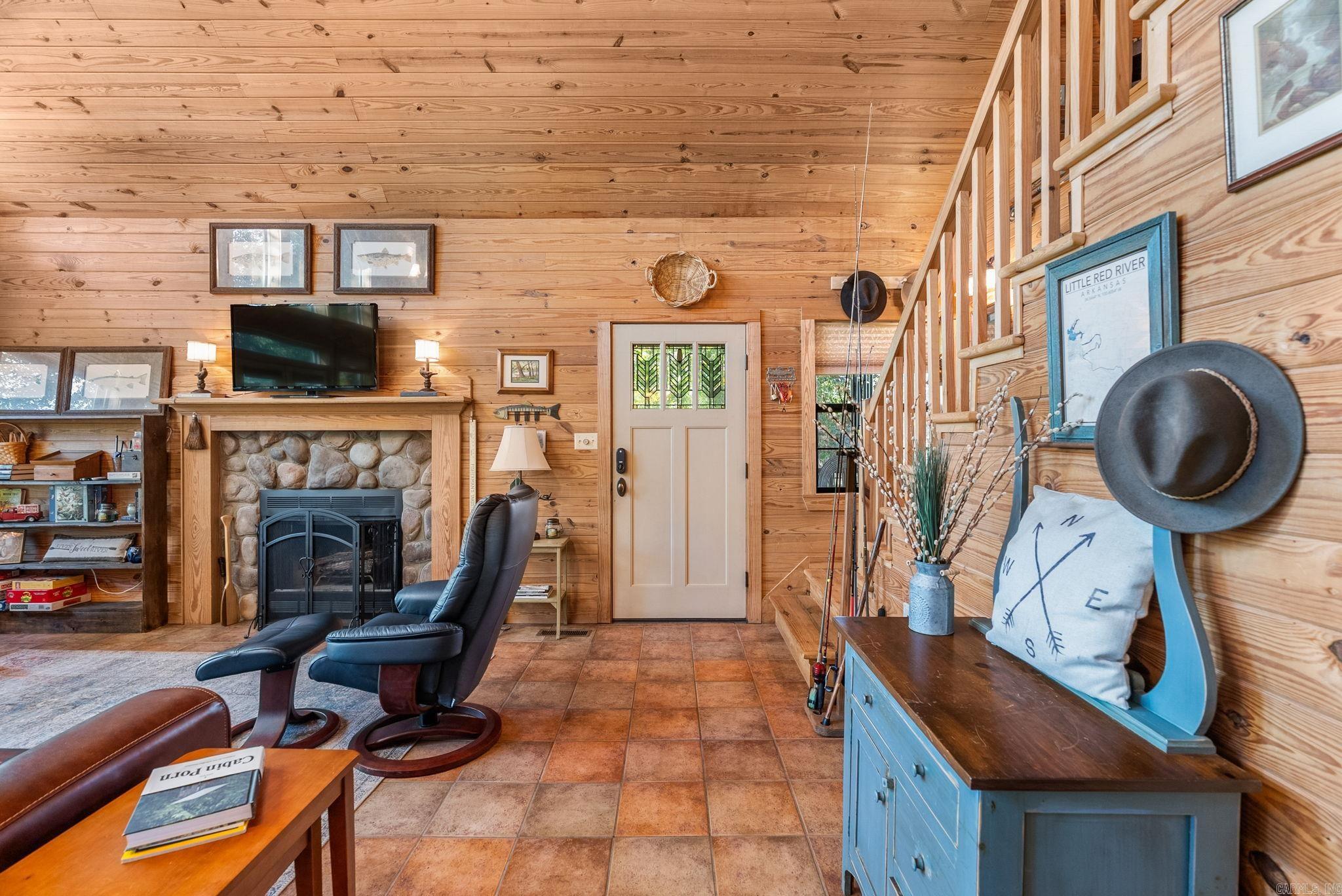 43 Trout Valley  Wilburn, AR