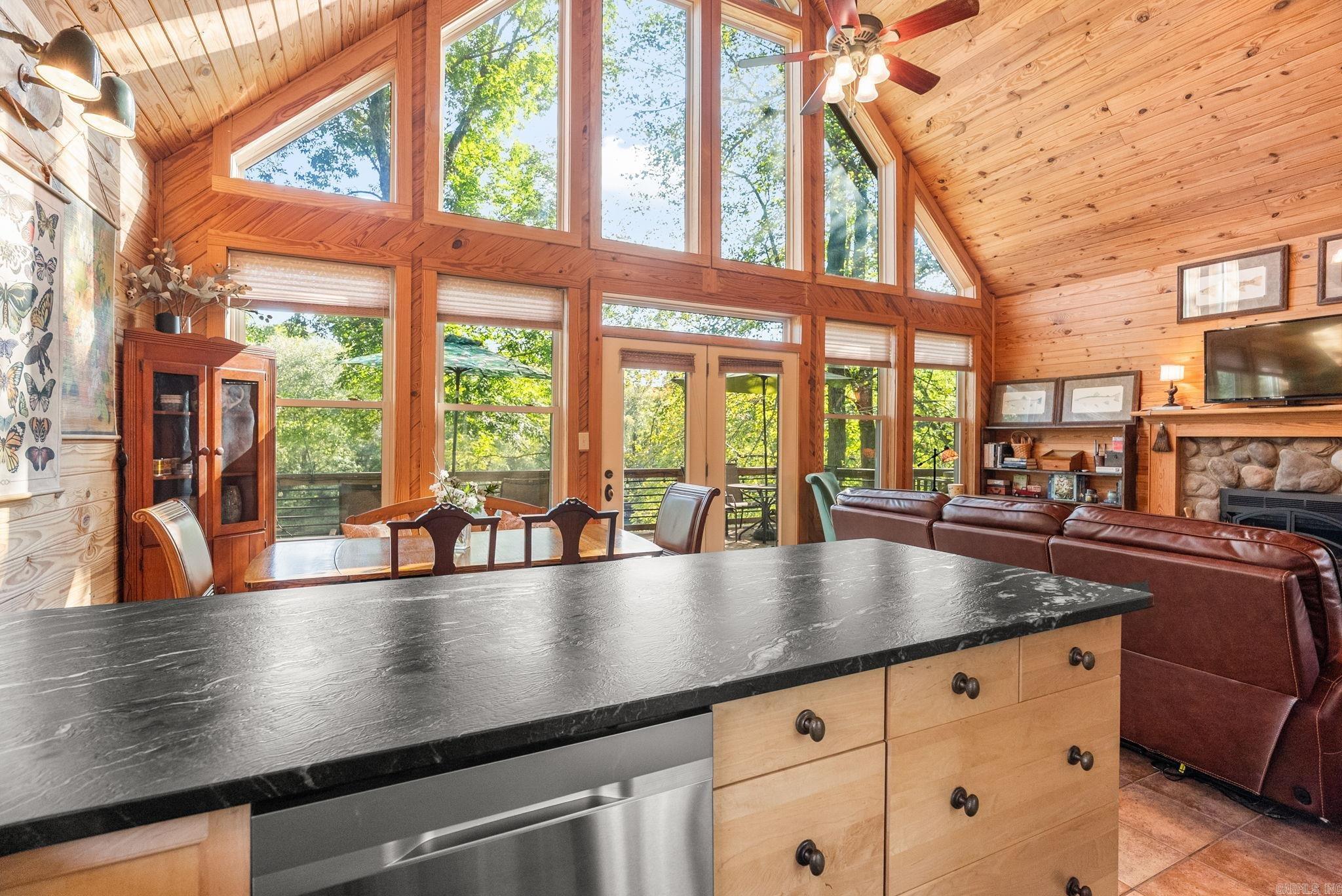 43 Trout Valley  Wilburn, AR