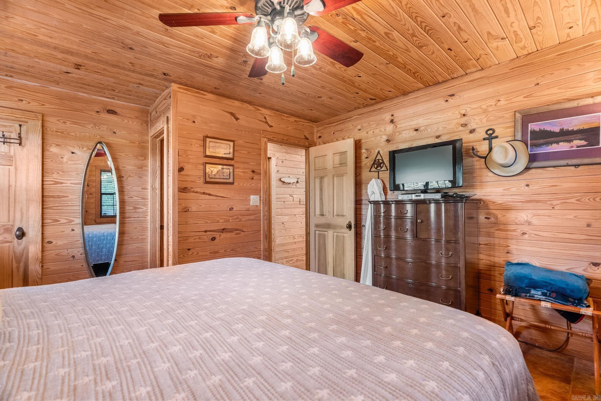 43 Trout Valley  Wilburn, AR