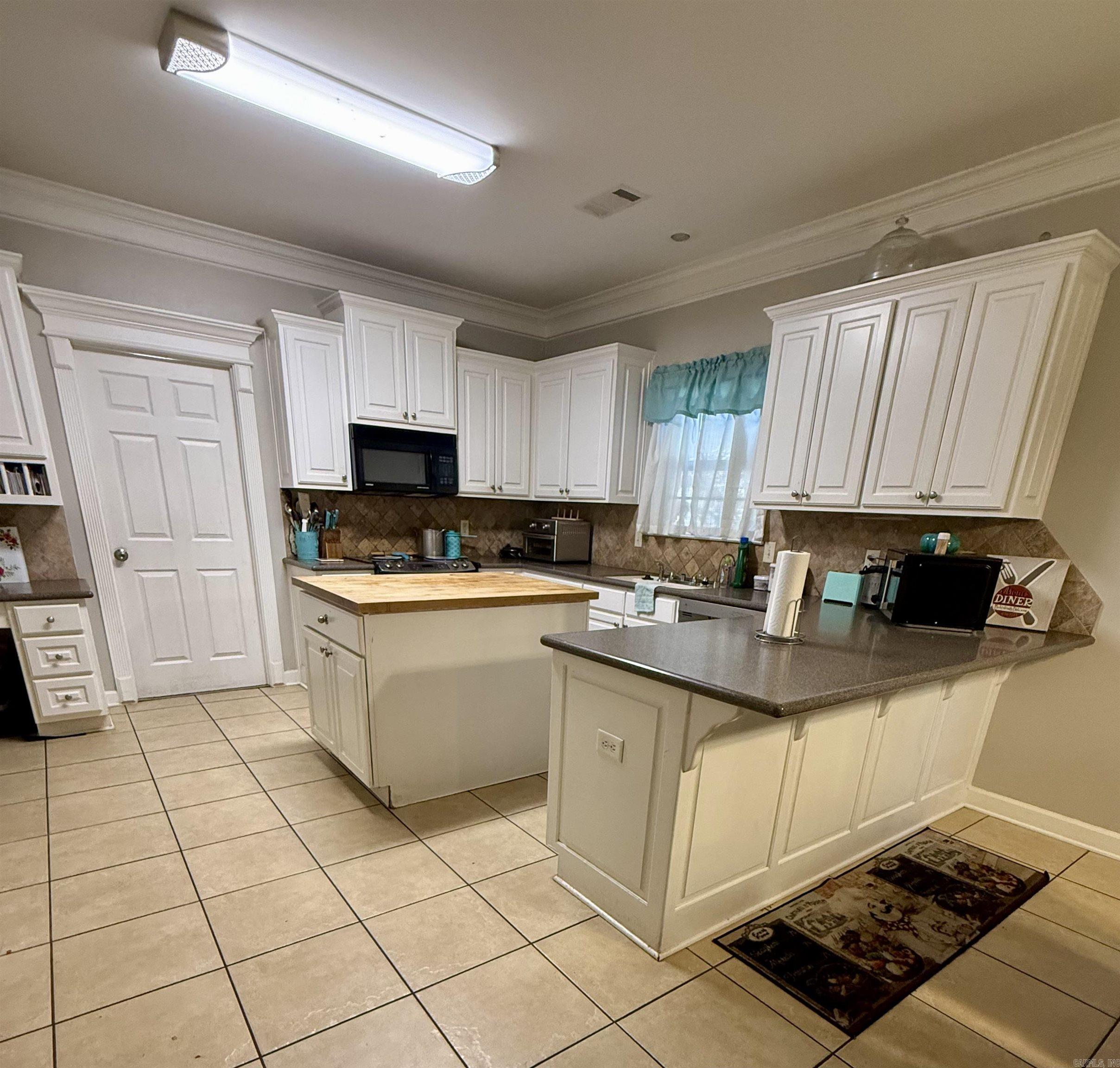 27 Courtside Pl  Little Rock, AR