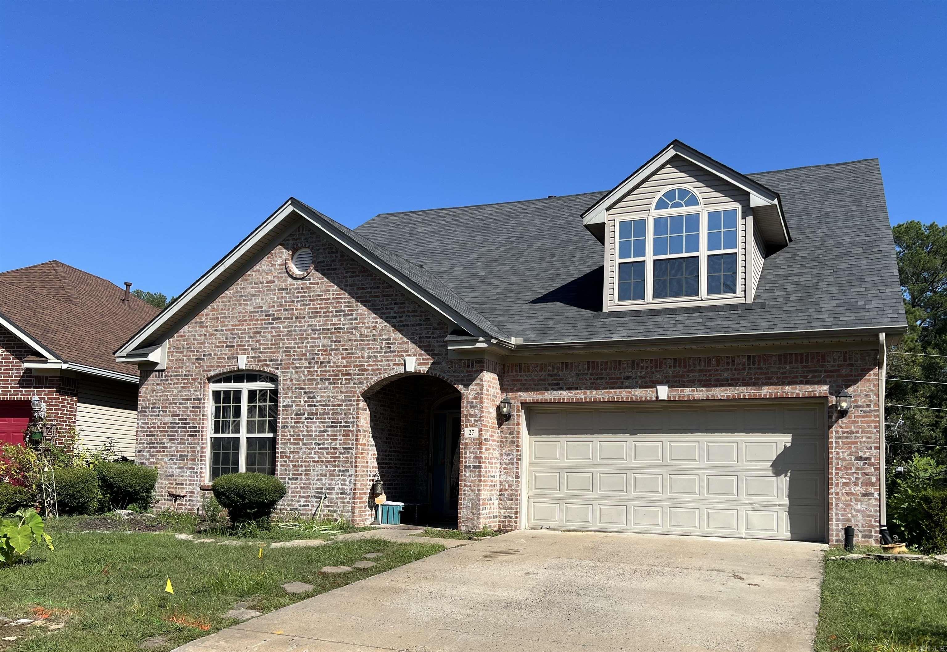 27 Courtside Pl  Little Rock, AR
