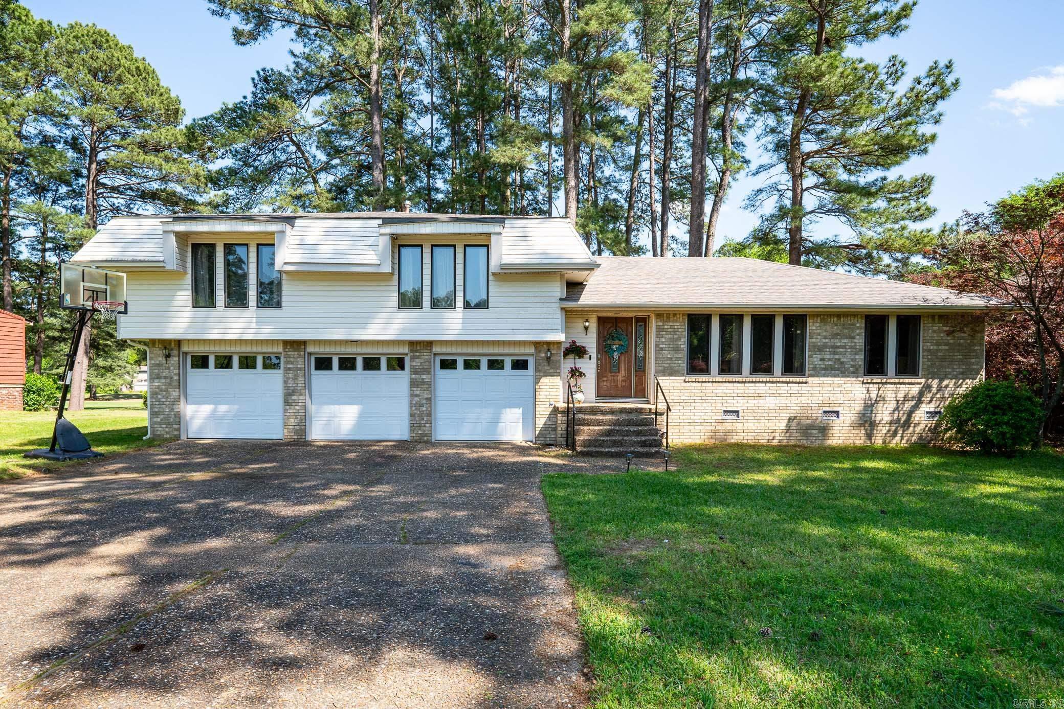 2718 Gray Fox Lane