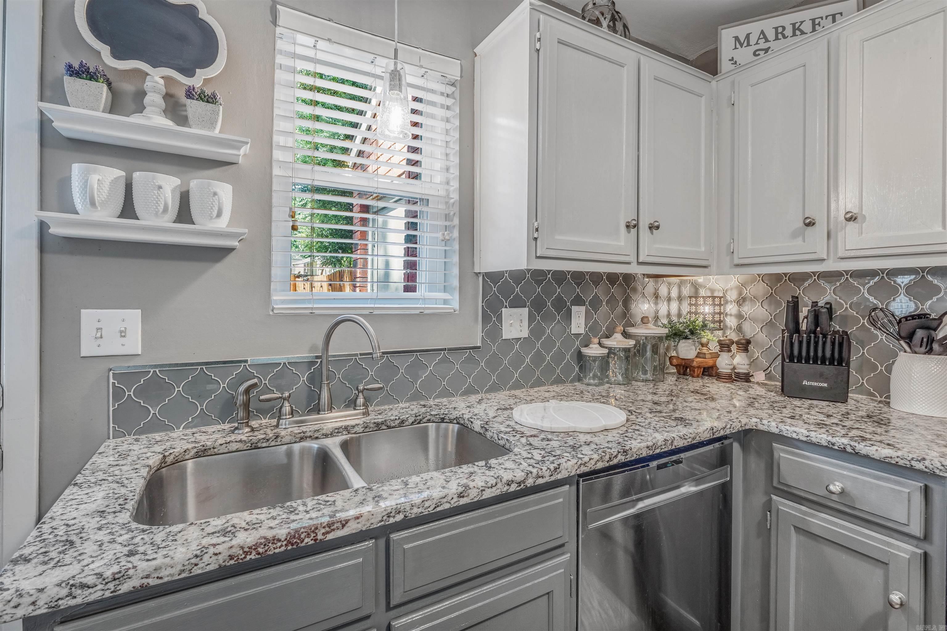 200 Pine Forest Drive, Unit G5  Maumelle, AR