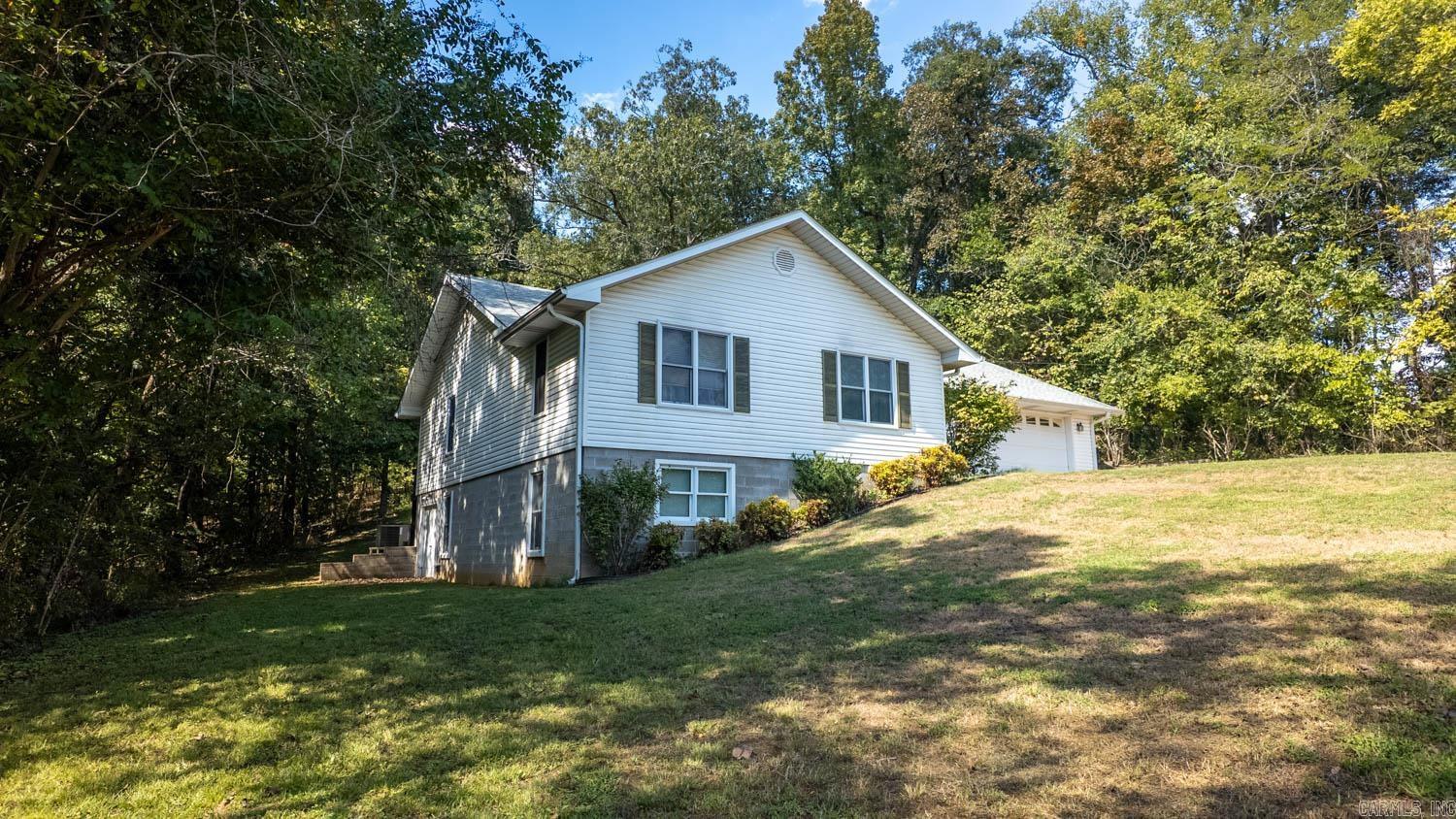 73 Cherokee Road  Cherokee Village, AR