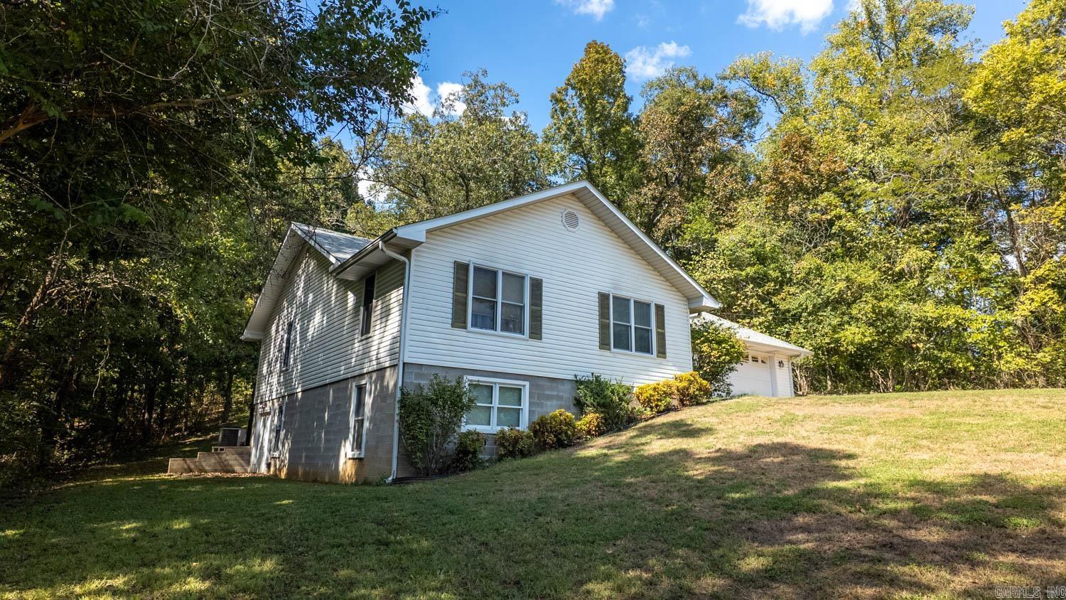 73 Cherokee Road  Cherokee Village, AR