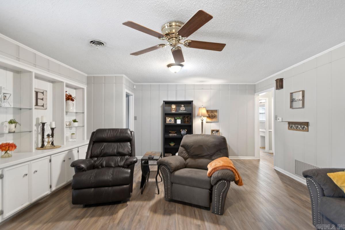 703 N Briarwood  Sheridan, AR