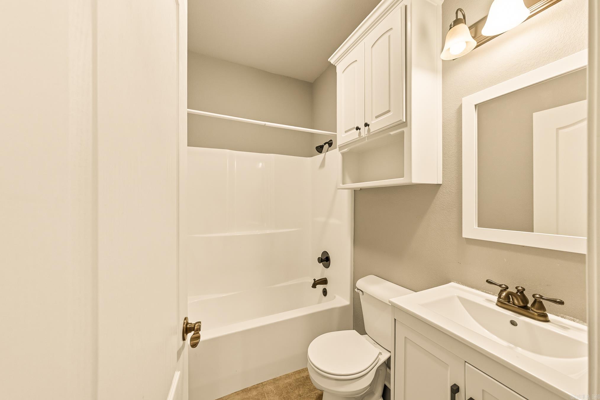39 Bryson  Ward, AR
