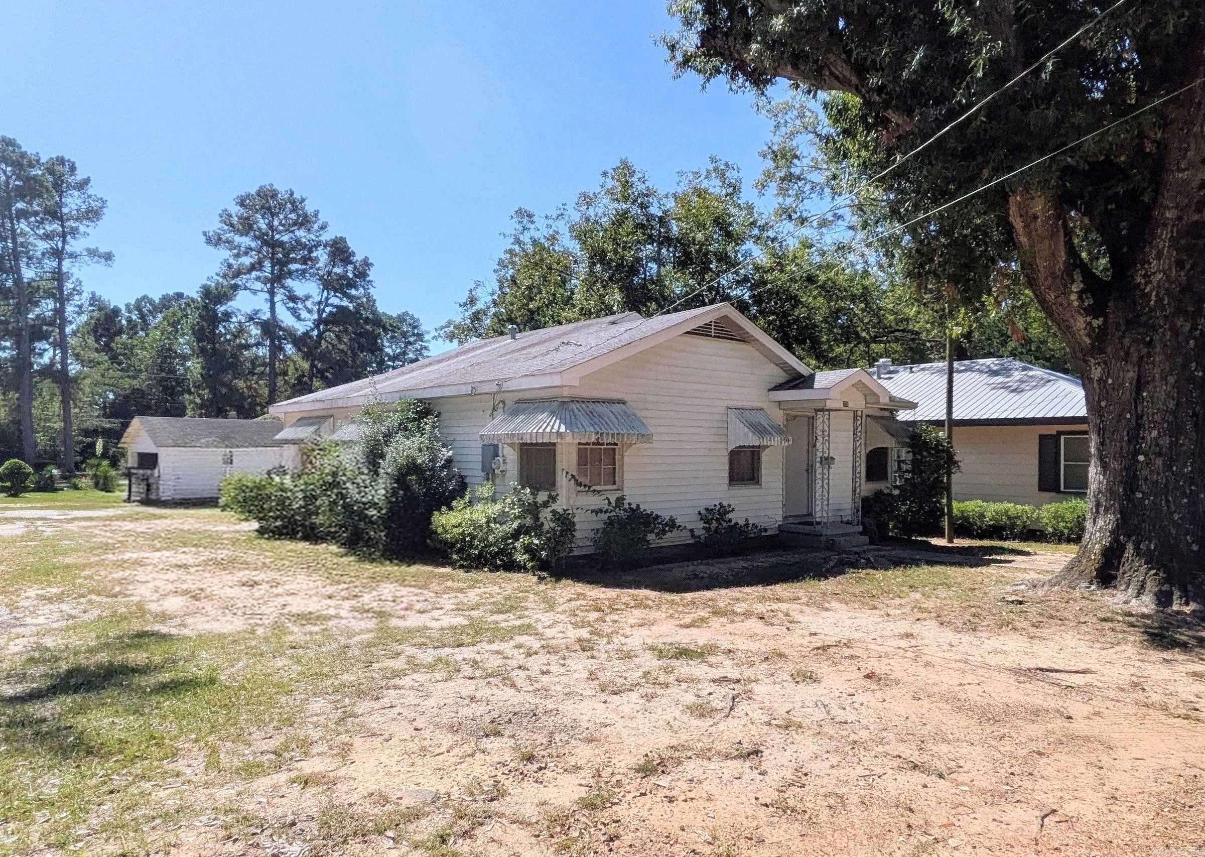 731 Davies Street