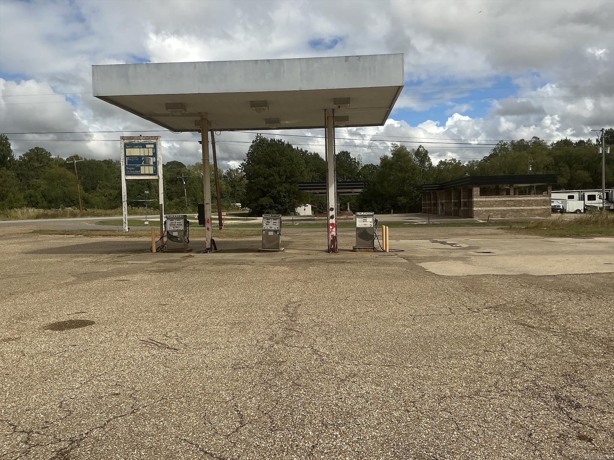3405 W HWY 82  Crossett, AR
