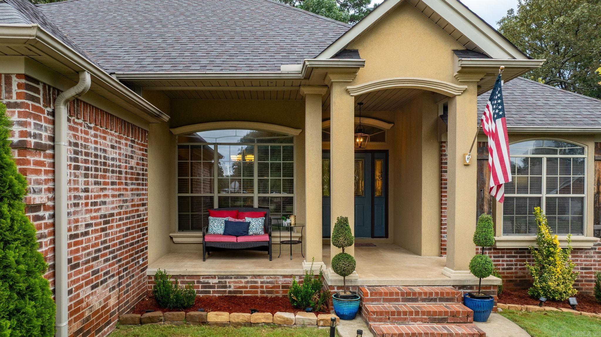 114 Calais  Maumelle, AR